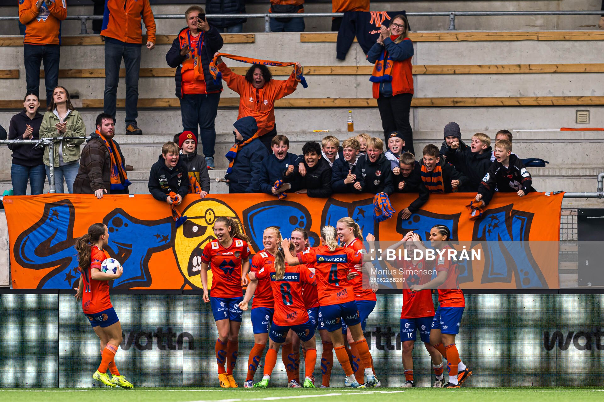 Katarina Dybvik Sunde of AaFK Fortuna celebrates