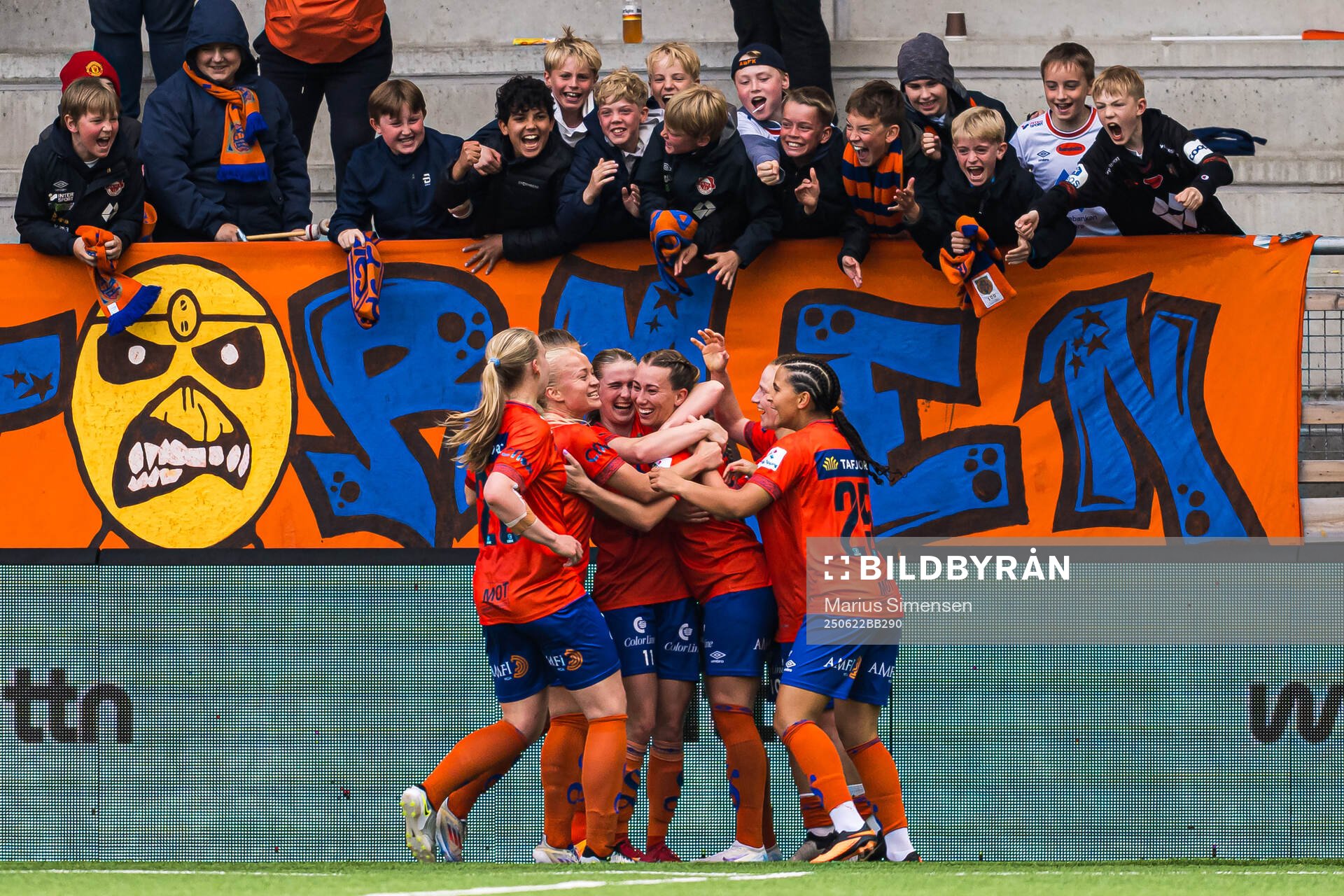 Katarina Dybvik Sunde of AaFK Fortuna celebrates