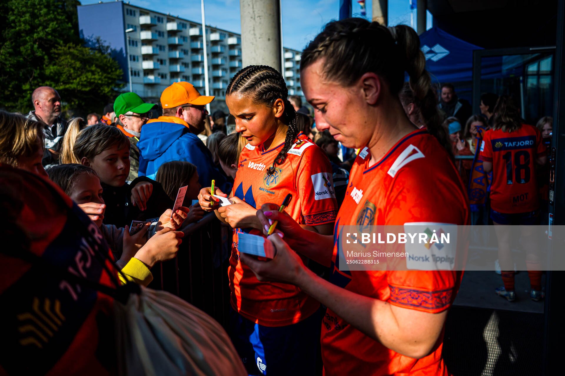 Serah Senior-Hårvik and Katarina Dybvik Sunde of AaFK
