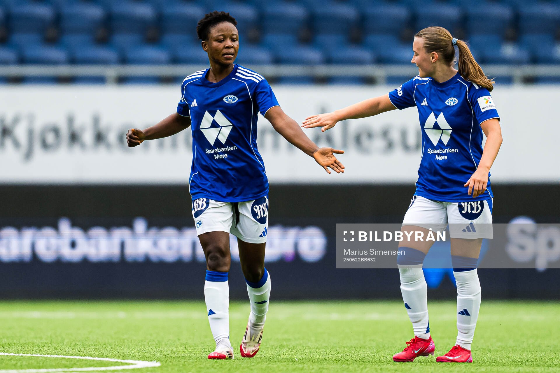 Evelyn Badu of Molde celebrates