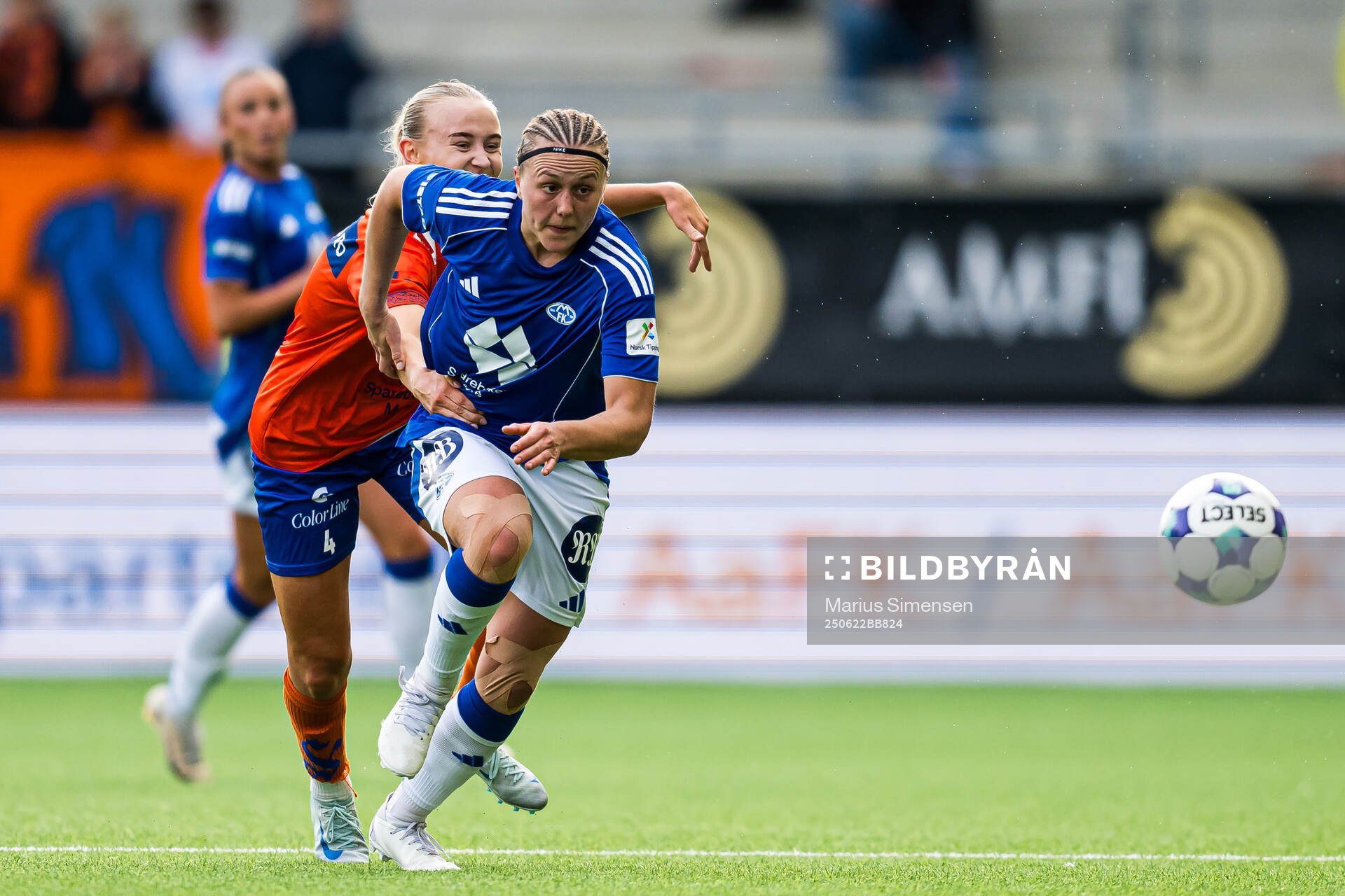 Madelen Eid of AaFK Fortuna and Hilde Årsbog Bjåstad of