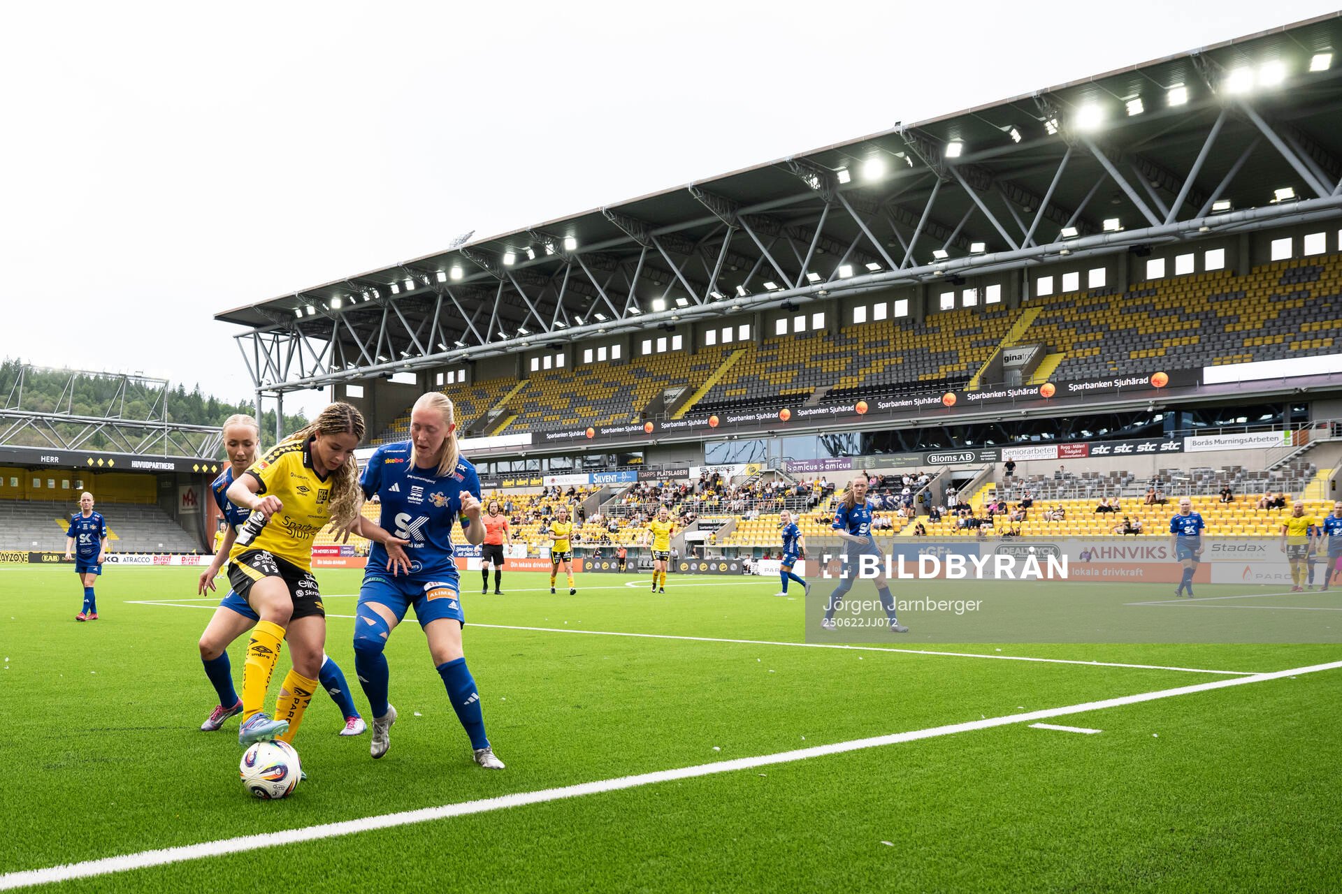 Sunnanås Wilma Dahlgren, Elfsborgs Jennifer Brinck och