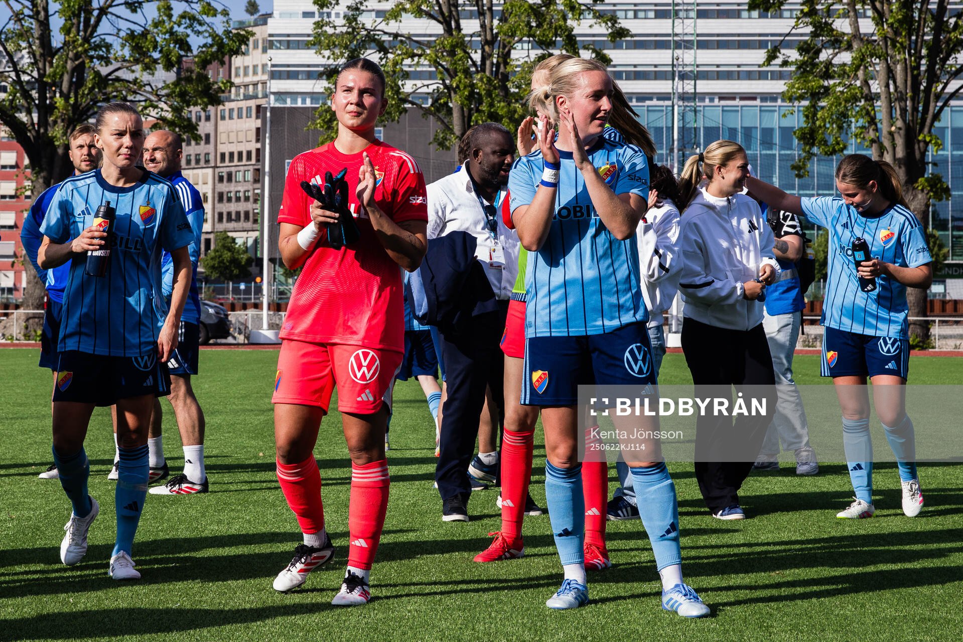 Djurgårdens Ebba Hed, målvakt Anna Aurora Koivunen och