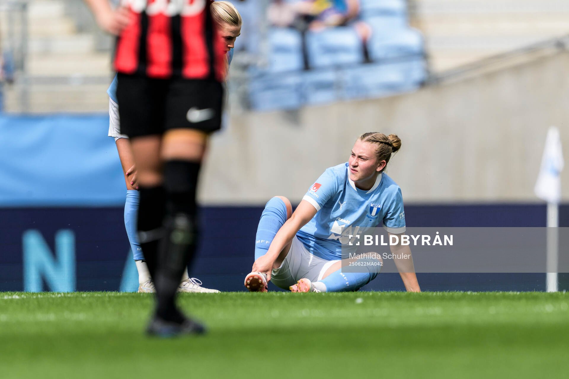 Malmö FFs Agnes Mårtensson har ont