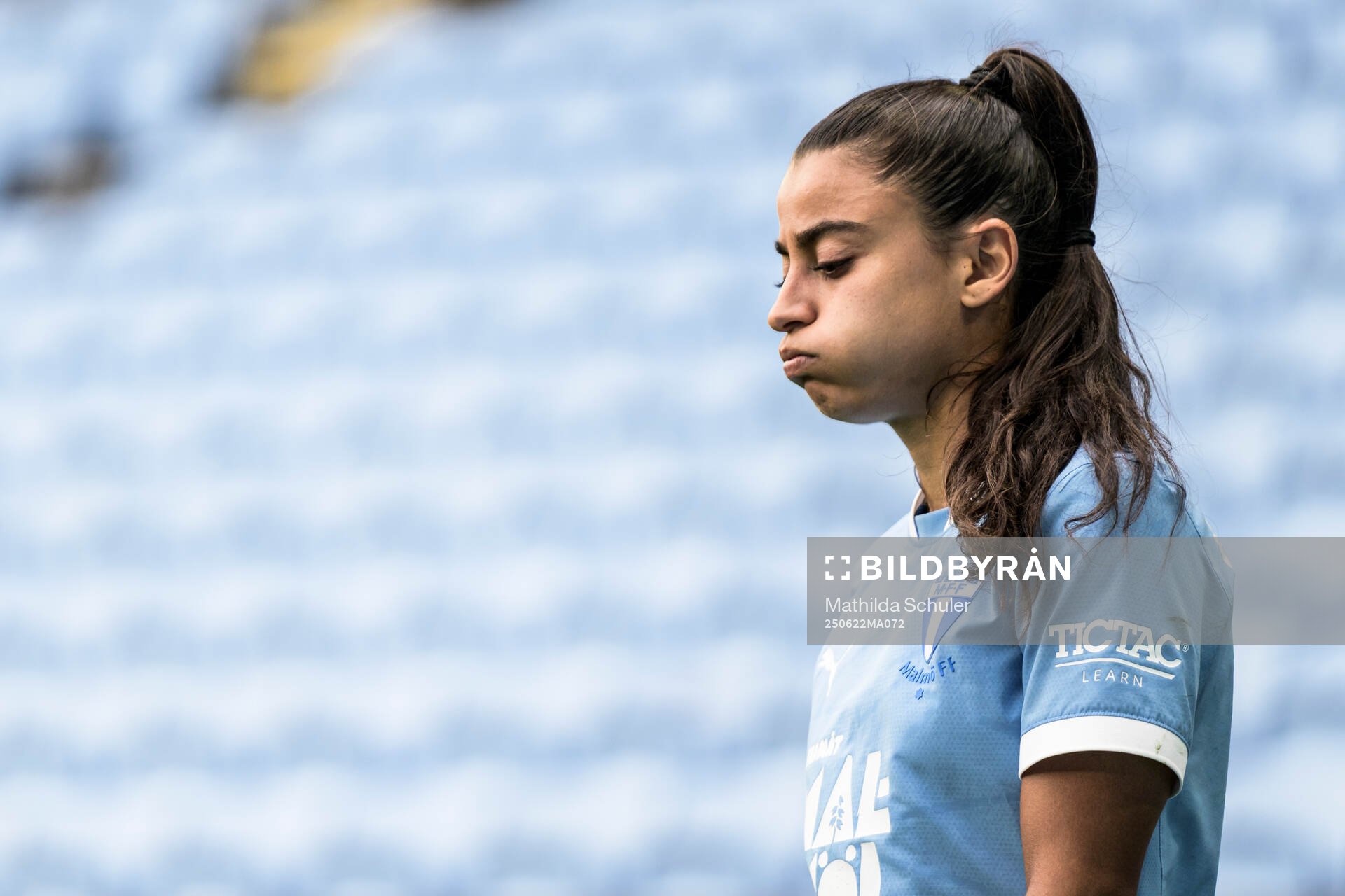 Malmö FFs Ines Belloumou deppar