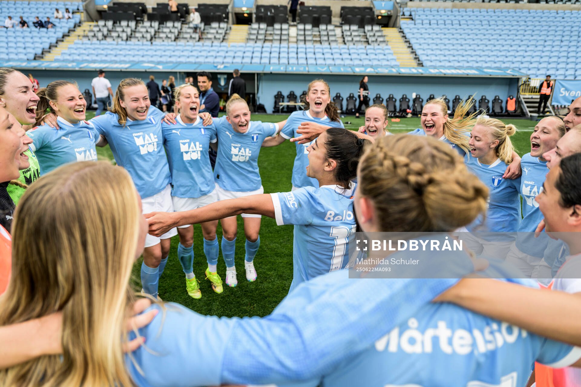Malmö FFs Ines Belloumou jublar