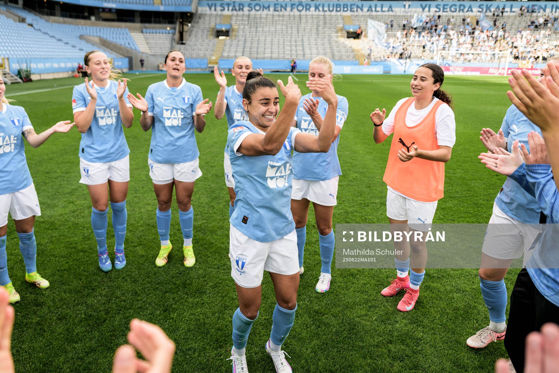 Malmö FFs Ines Belloumou jublar