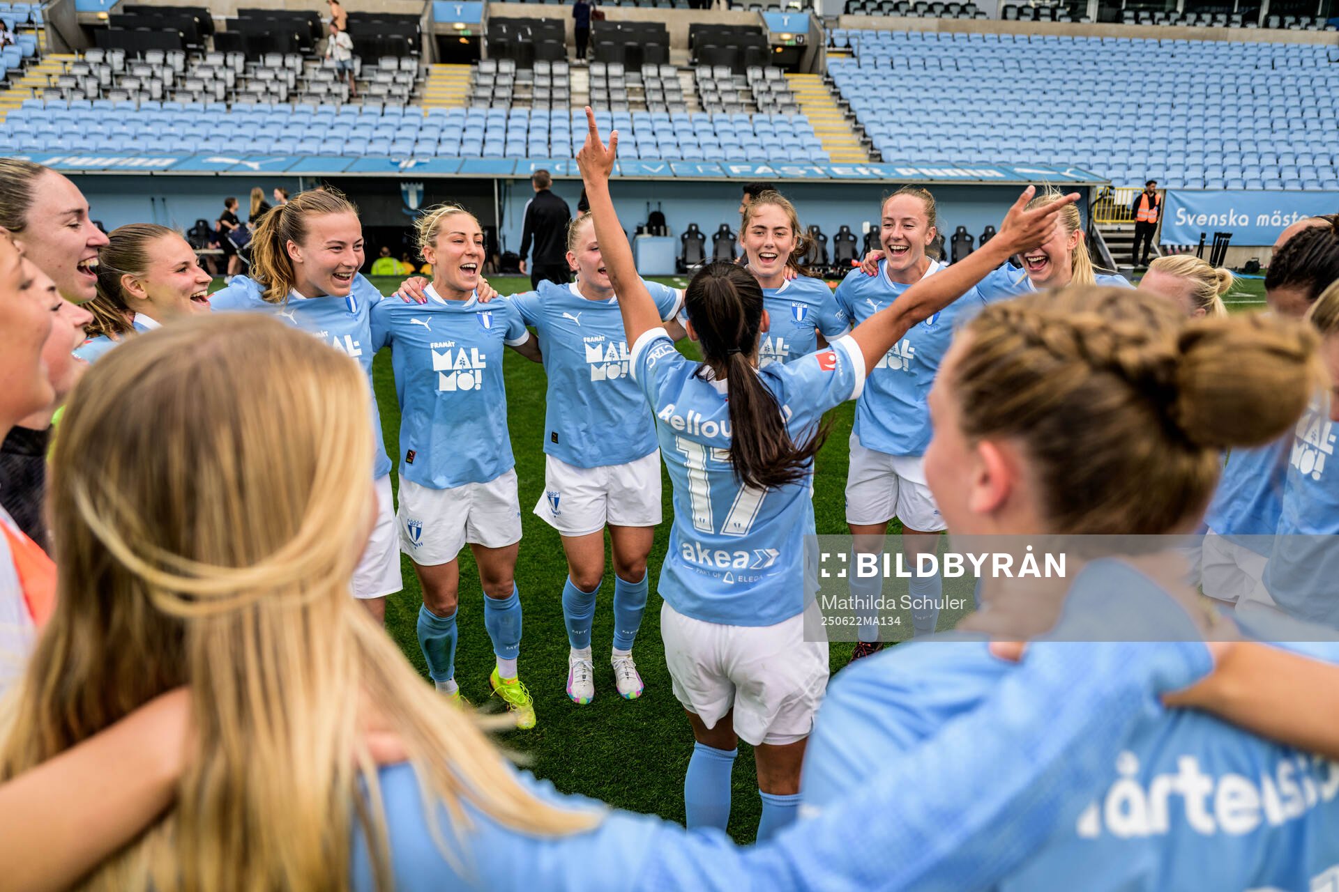 Malmö FFs Ines Belloumou jublar