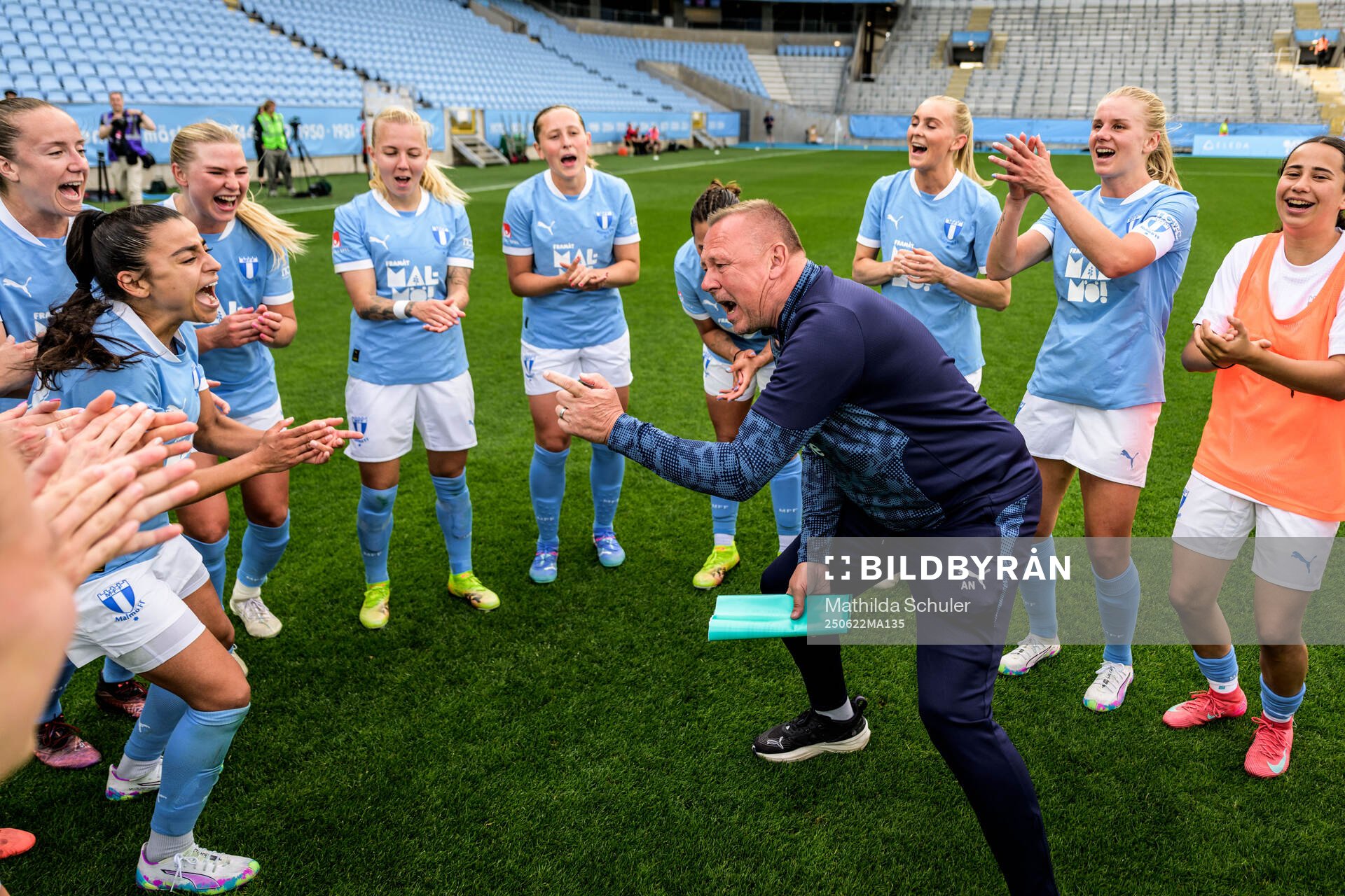 Malmö FFs Ines Belloumou och lagledare Anders Nilsson