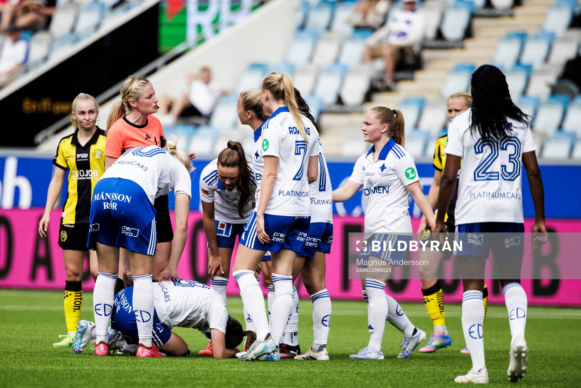 IFK Norrköpings Carrie Jones har ont
