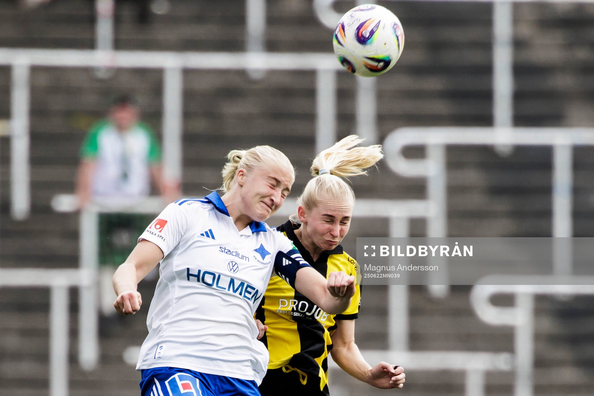 IFK Norrköpings Wilma Leidhammar och Hammarbys Emilie