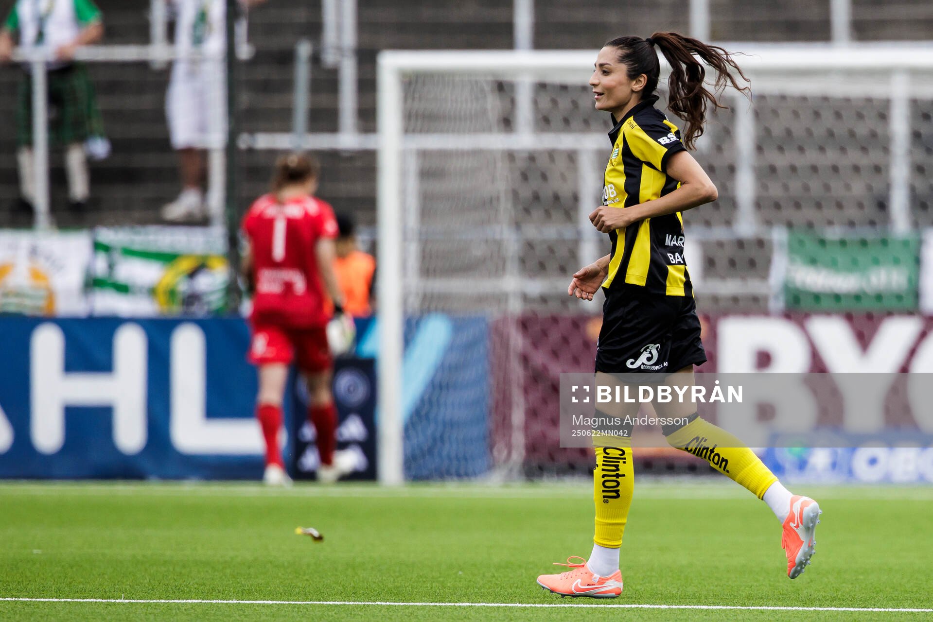 Hammarbys Nadia Nadim jublar