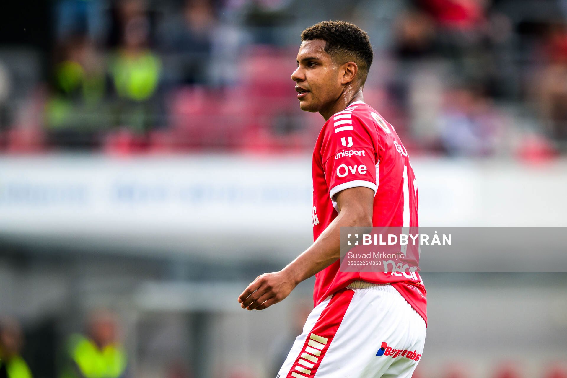 Kalmars Anthony Olusanya deppar