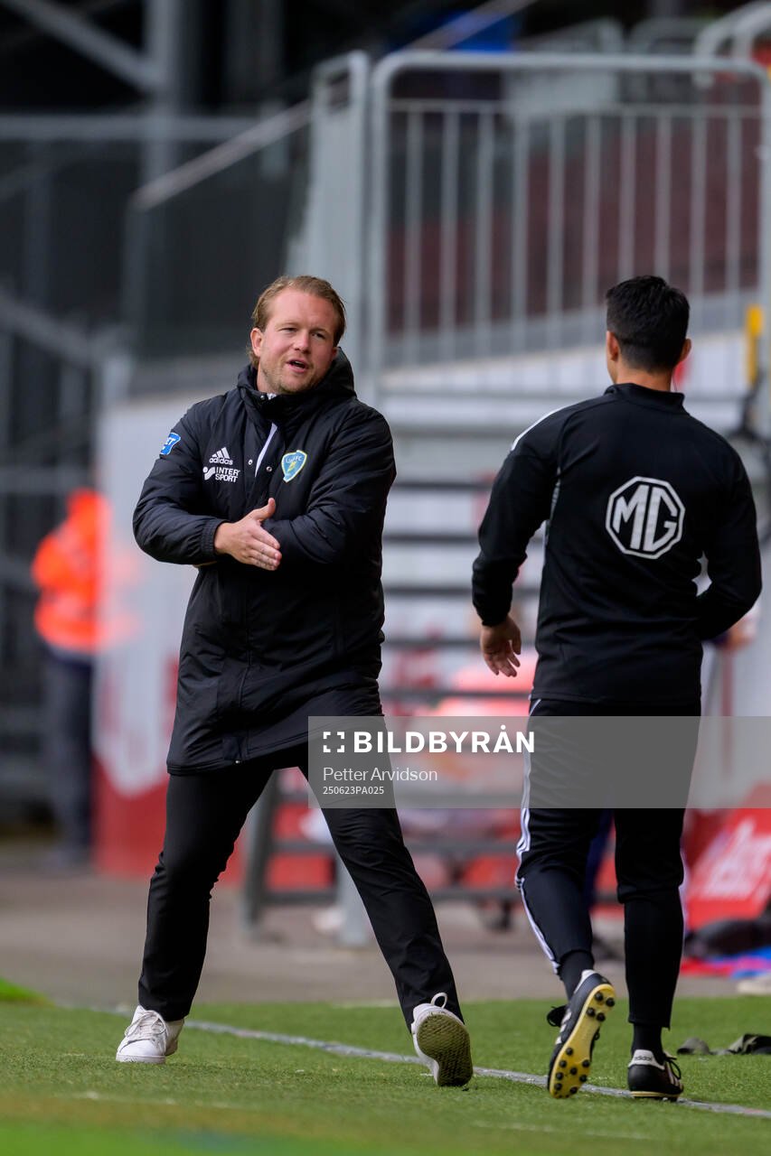 Umeå FCs tränare Anders Bååth Sjöblom