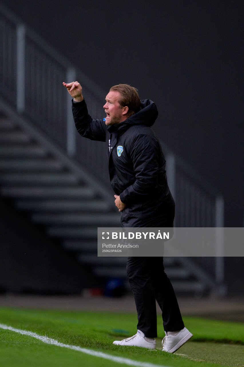 Umeå FCs tränare Anders Bååth Sjöblom