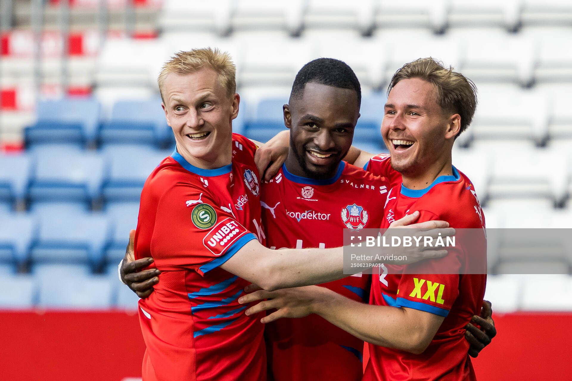 Helsingborgs Oscar Aga, Adam Akimey och Simon Bengtsson