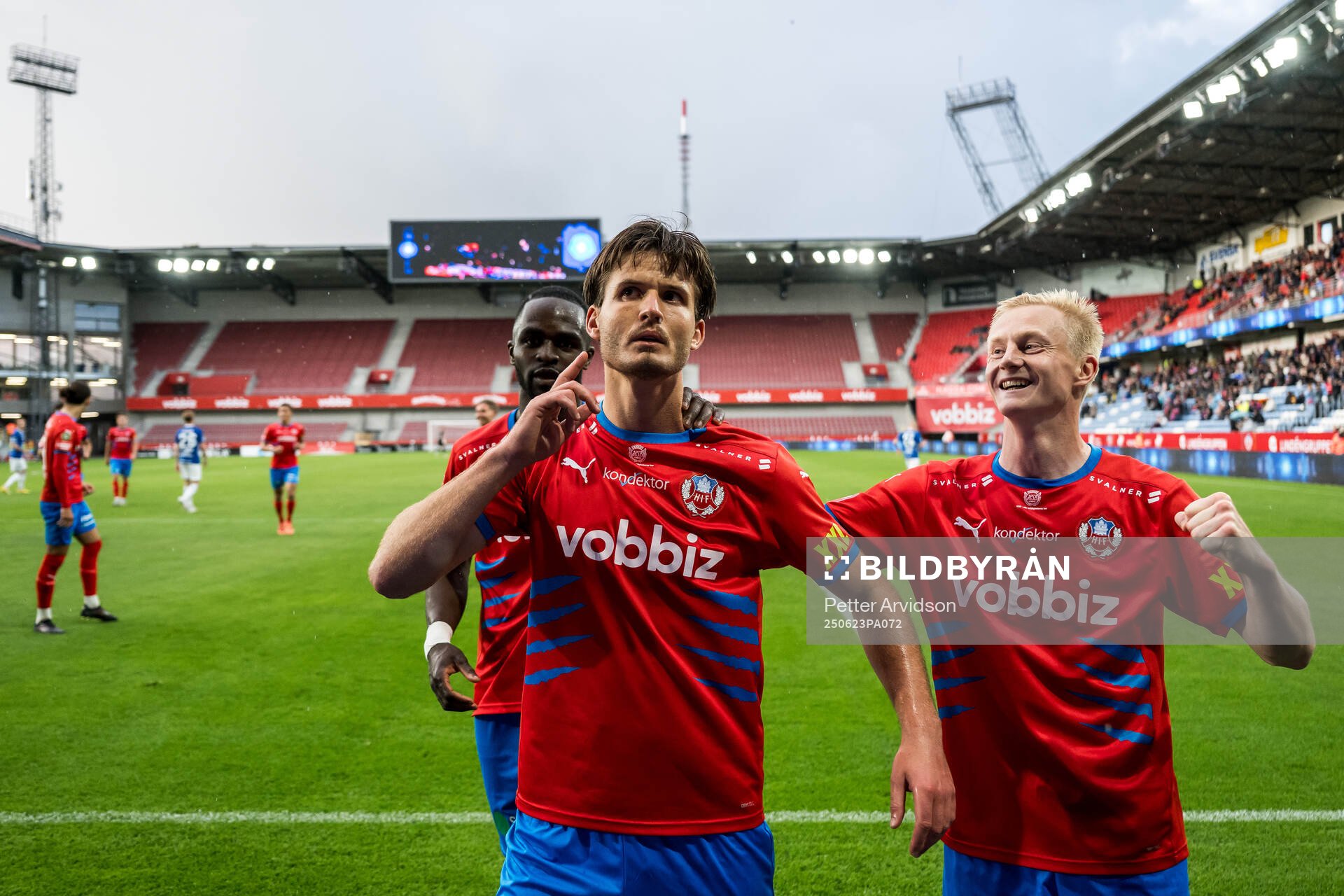 Helsingborgs Wilhelm Loeper och Oscar Aga jublar