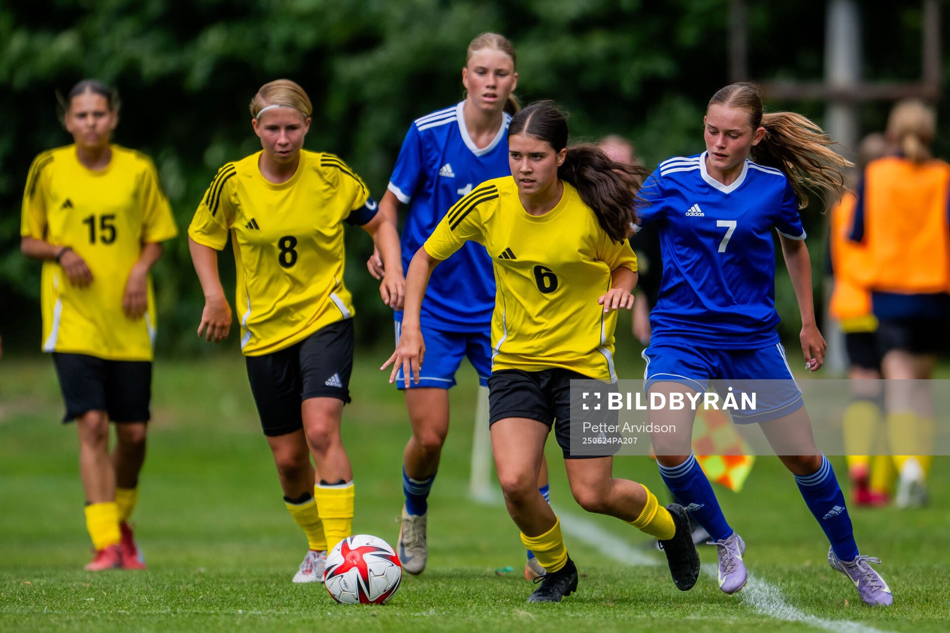 Siri Löfberg, Örebro SK FK och Wilma Rosenqvist, Ifö