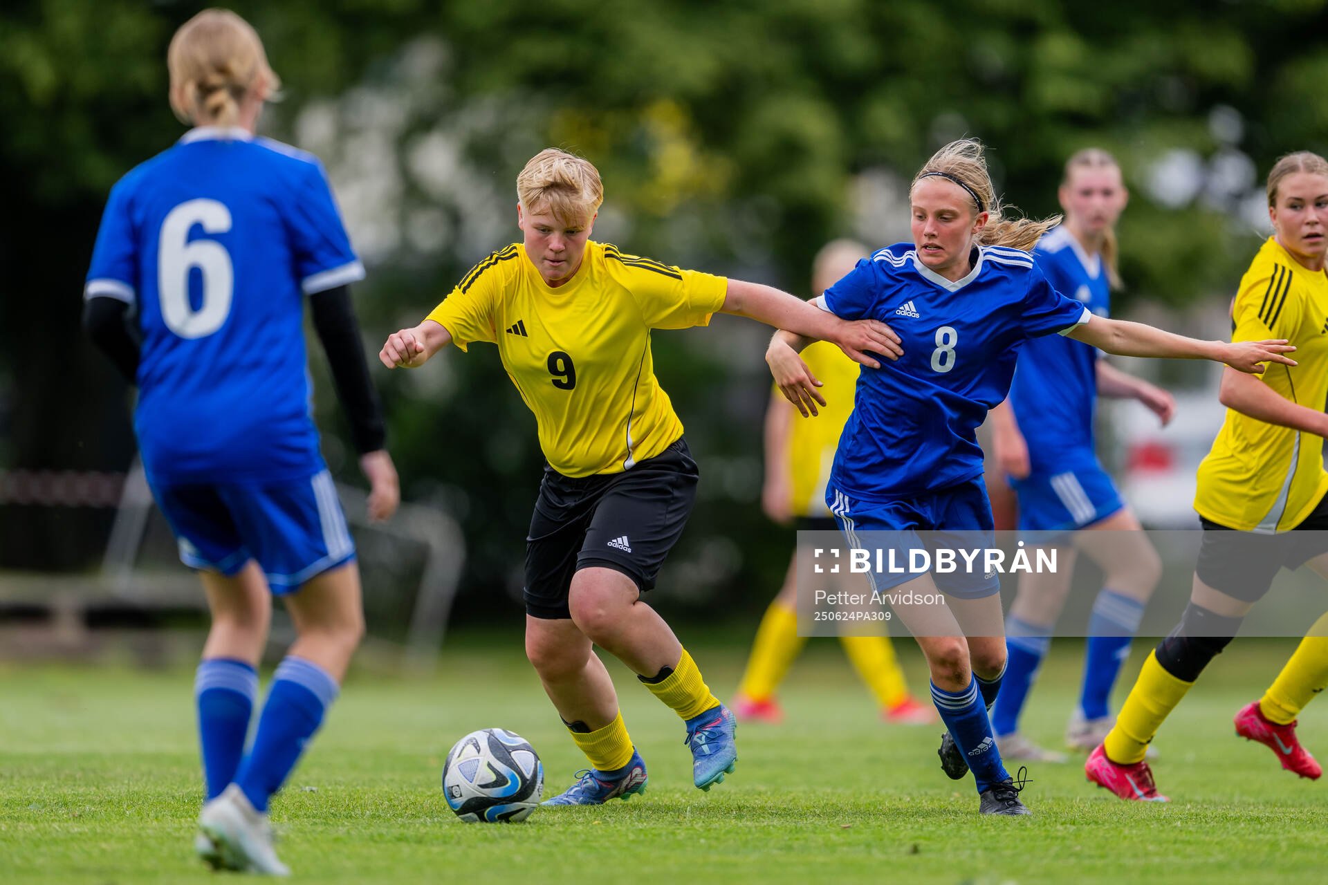 Lilly Andersson, KIF Örebro DFF och Ellen Sundelin,