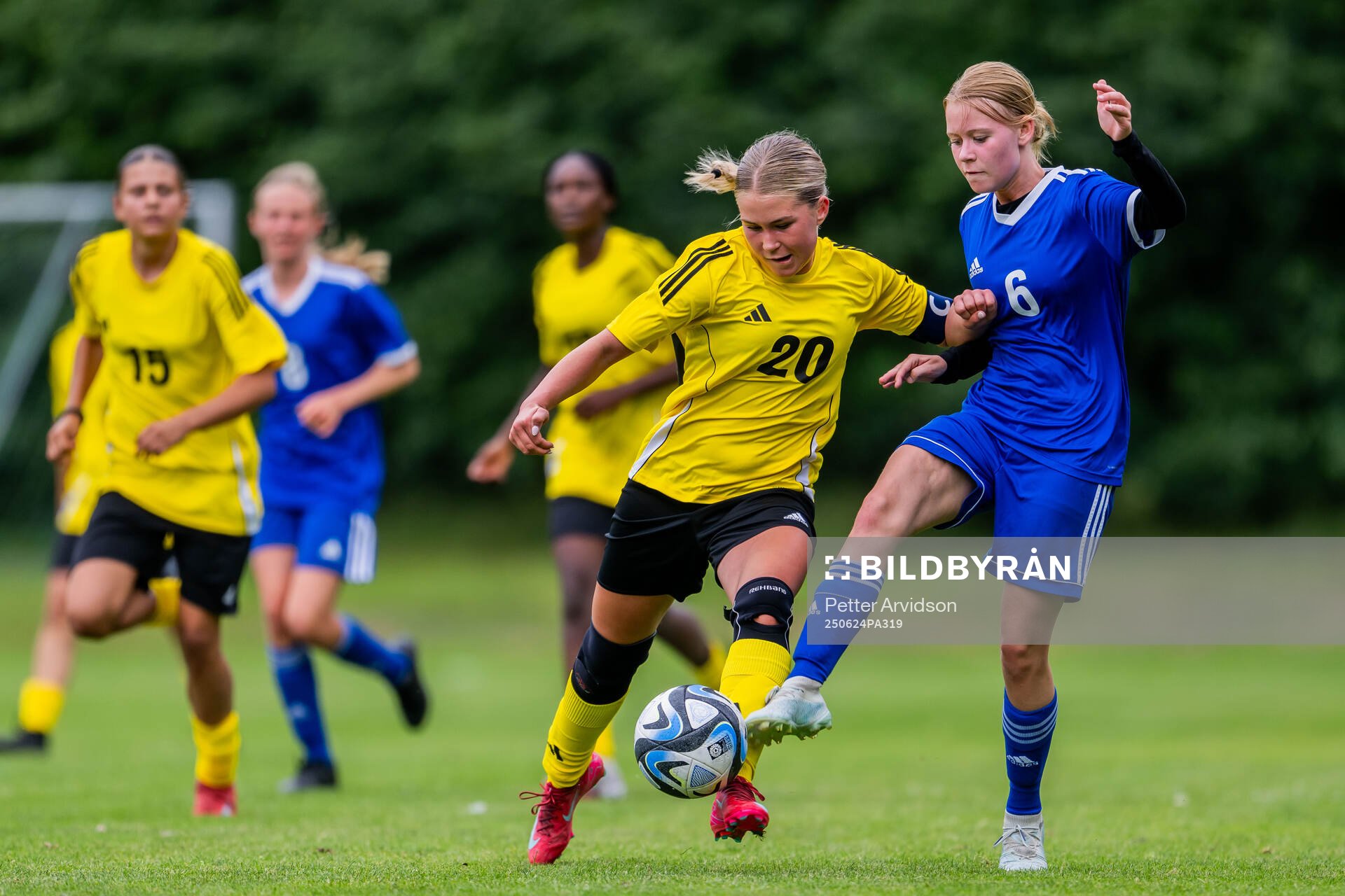 Ronia Åbrink, Eskilstuna United DFF och Elsa Nyberg,