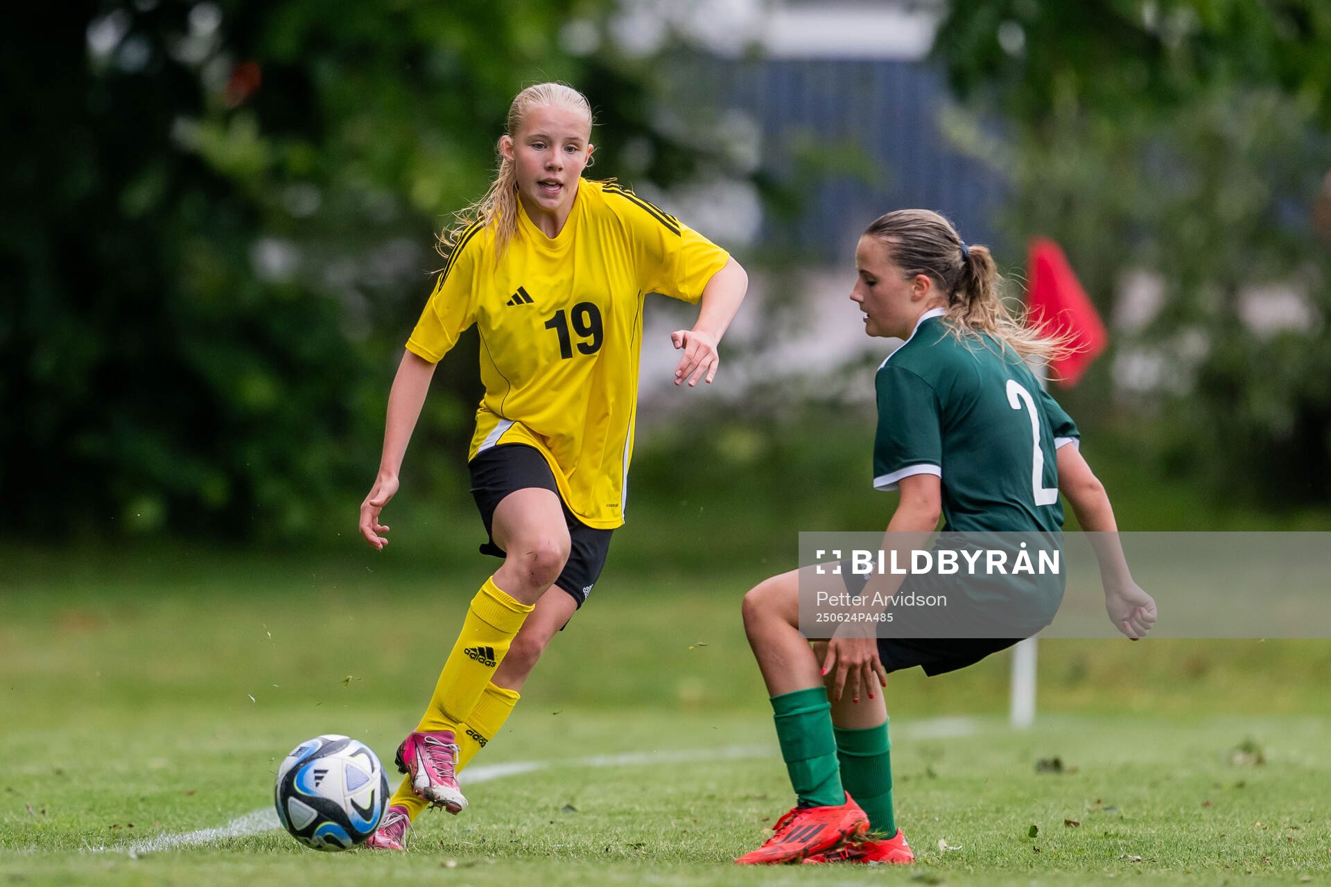 Elin Nilsson, Hammarby IF FF och Isabelle Fagerlund,
