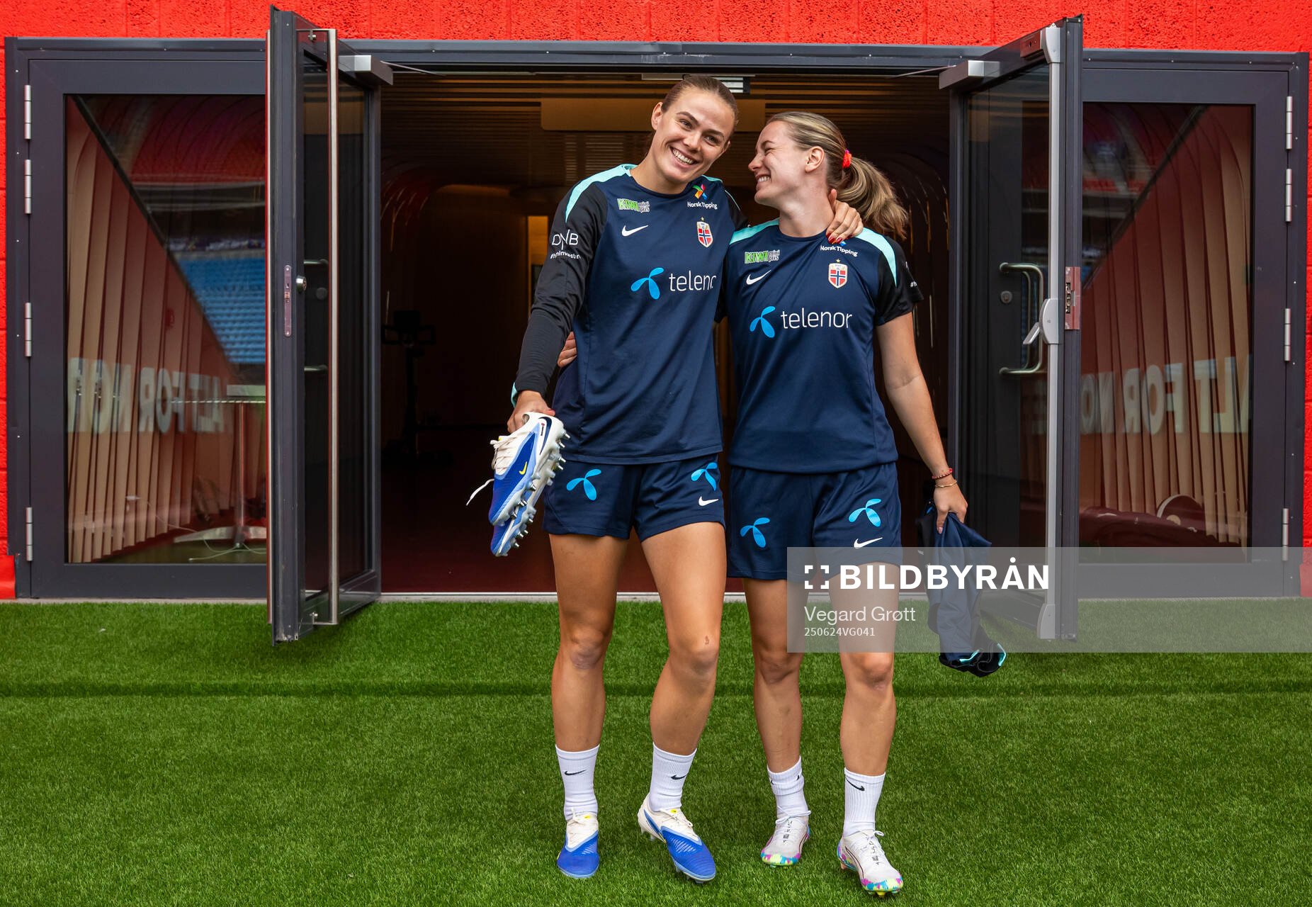 Marthine Østenstad and Elisabeth Terland of the Norwegian