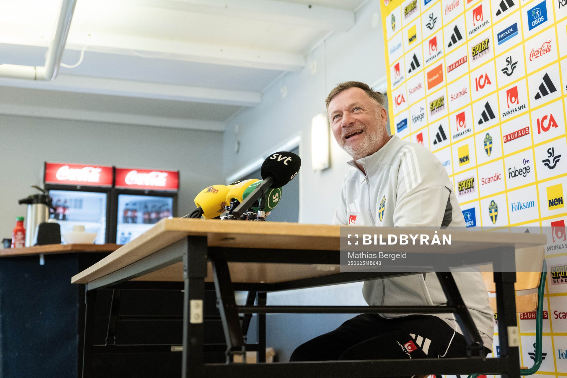 Head coach Peter Gerhardsson of the Swedish women's