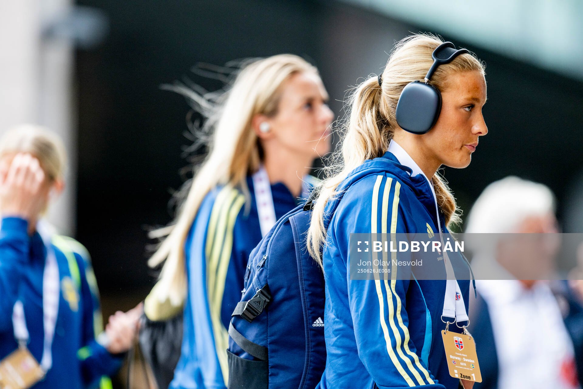 Smilla Holmberg of Sweden arrives
