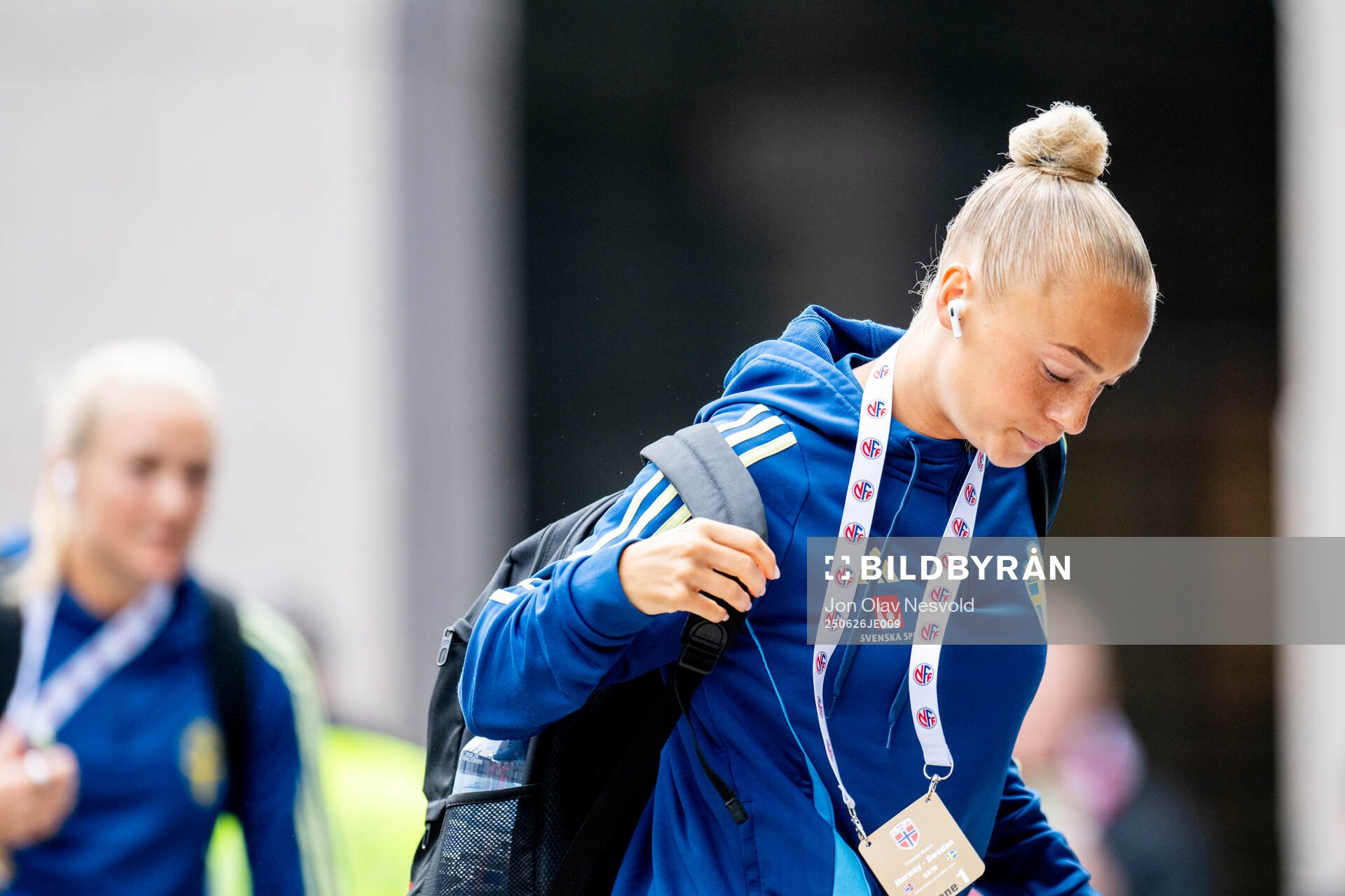 Hanna Bennison of Sweden arrives