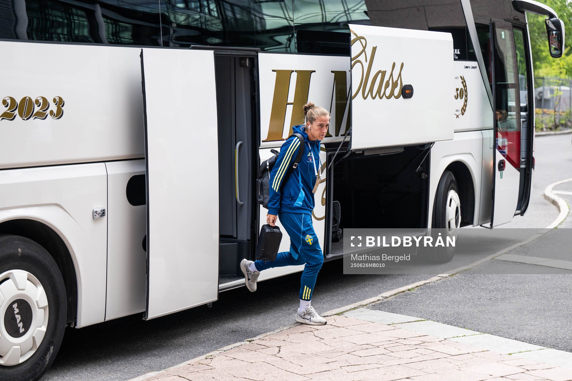 Filippa Angeldahl of Sweden arrives