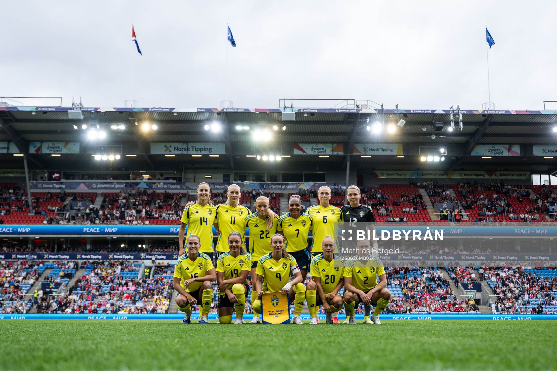 Nathalie Björn, Stina Blackstenius, Smilla Holmberg,