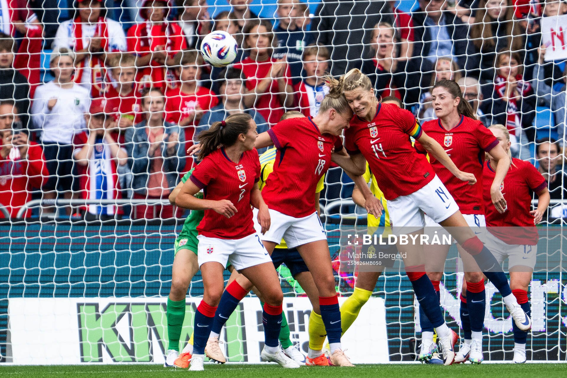 Frida Maanum and Ada Hegerberg of Norway