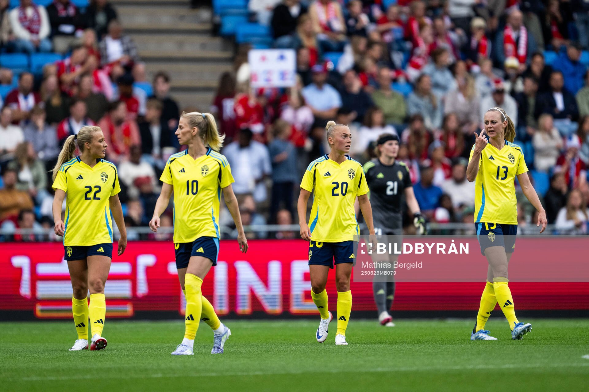 Smilla Holmberg, Sofia Jakobsson, Hanna Bennison and Amanda
