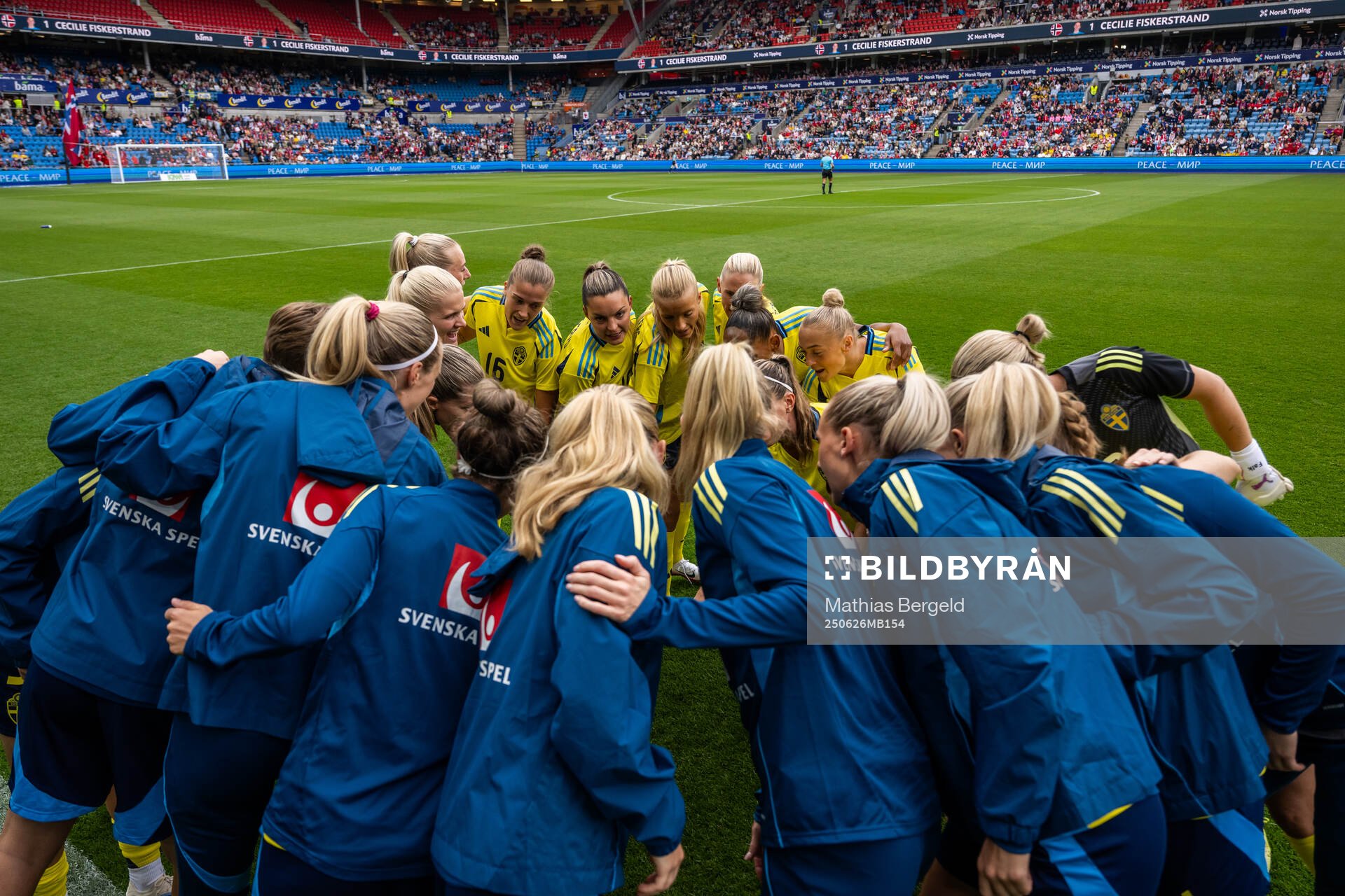 Goalkeeper Emma Holmgren, Filippa Angeldahl, Johanna