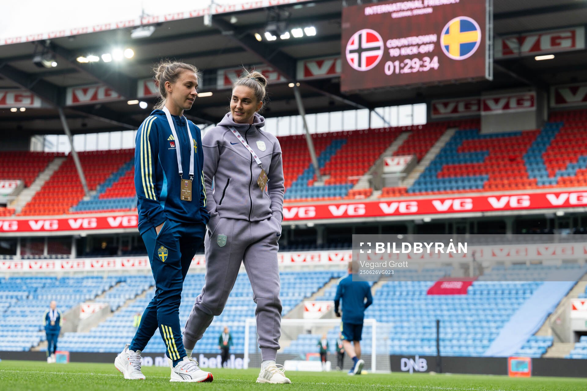 Julia Zigiotti Olme of Sweden and Vilde Bøe Risa of Norway