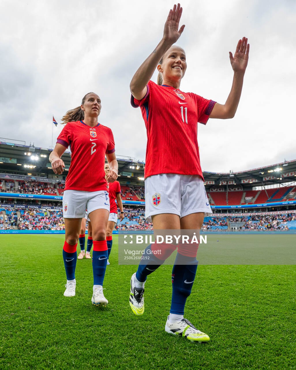 Marit Bratberg Lund and Guro Reiten of Norway