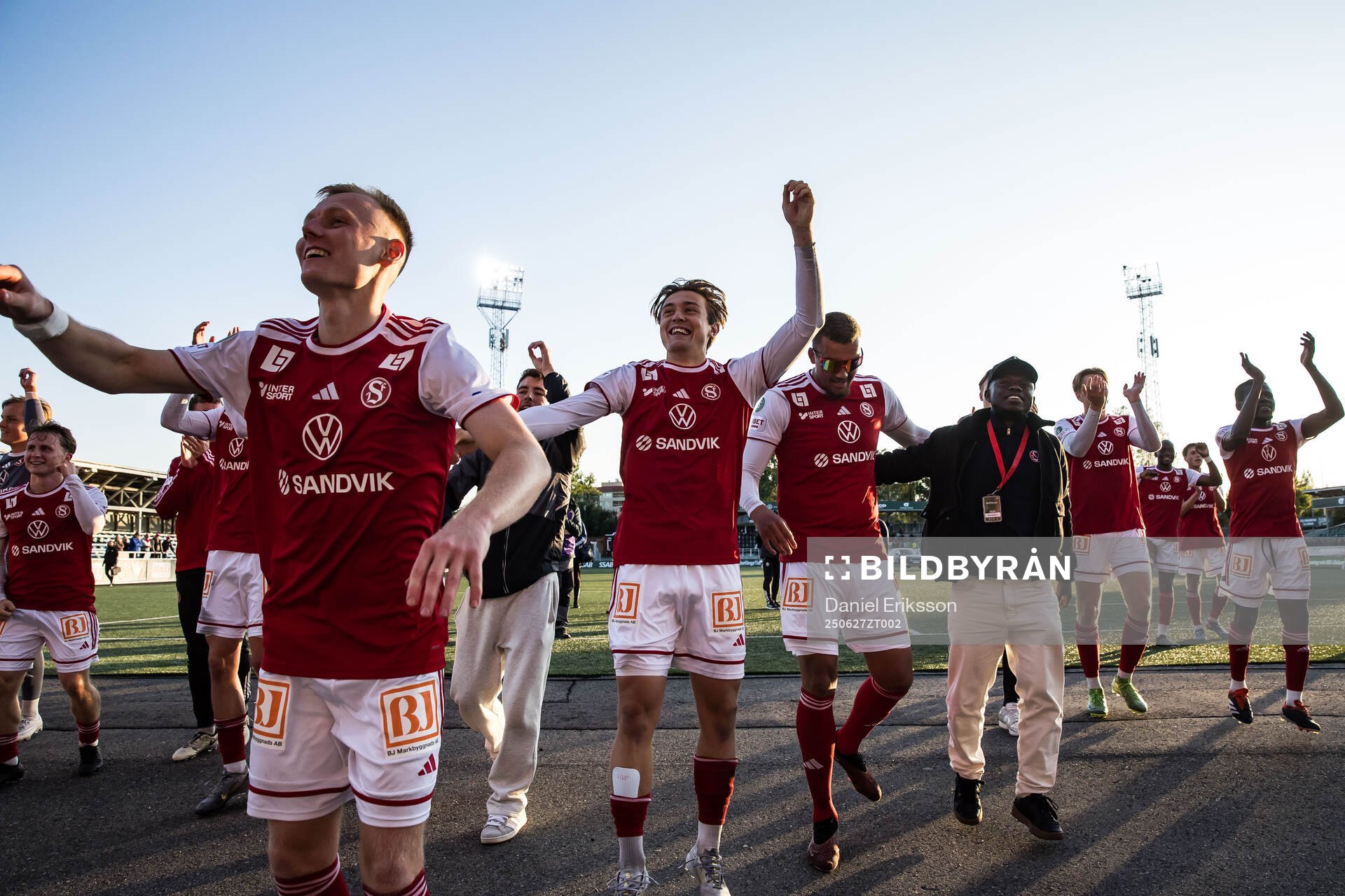 Sandvikens spelare jublar