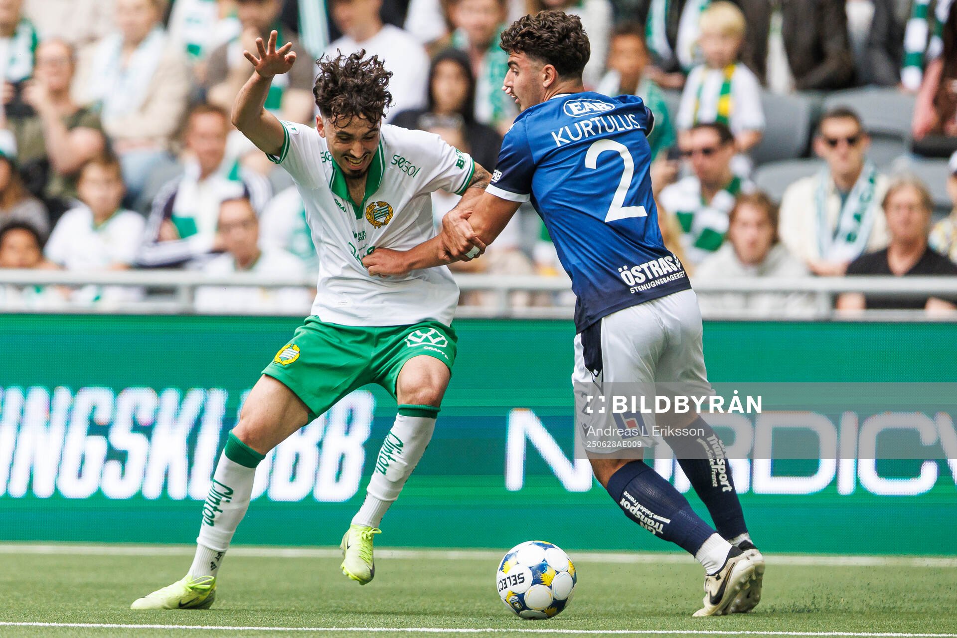 Hammarbys Sebastian Tounekti och Halmstads Bleon Kurtulus