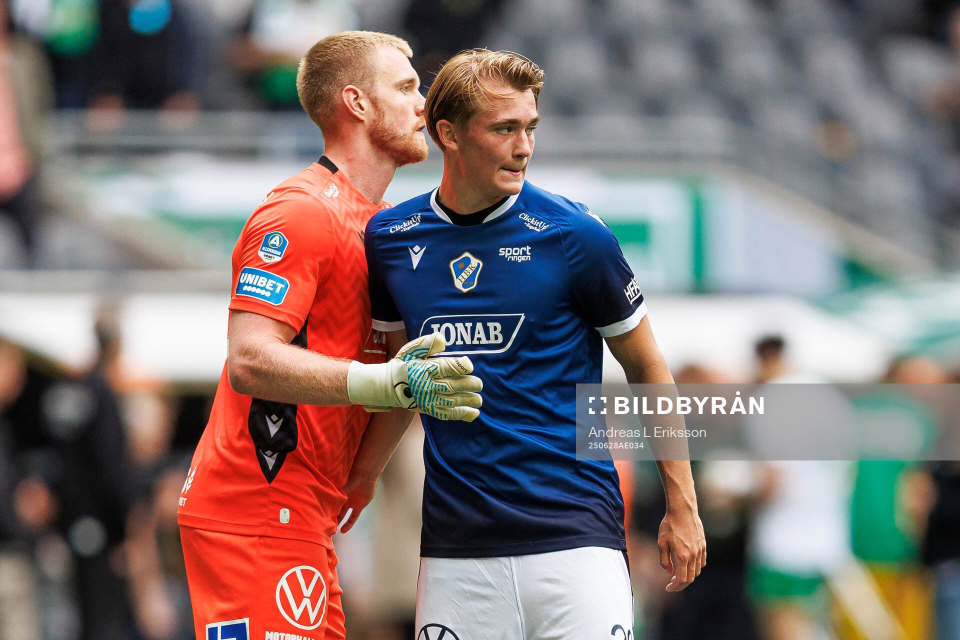 Halmstads målvakt Tim Erlandsson och Ludvig Arvidsson