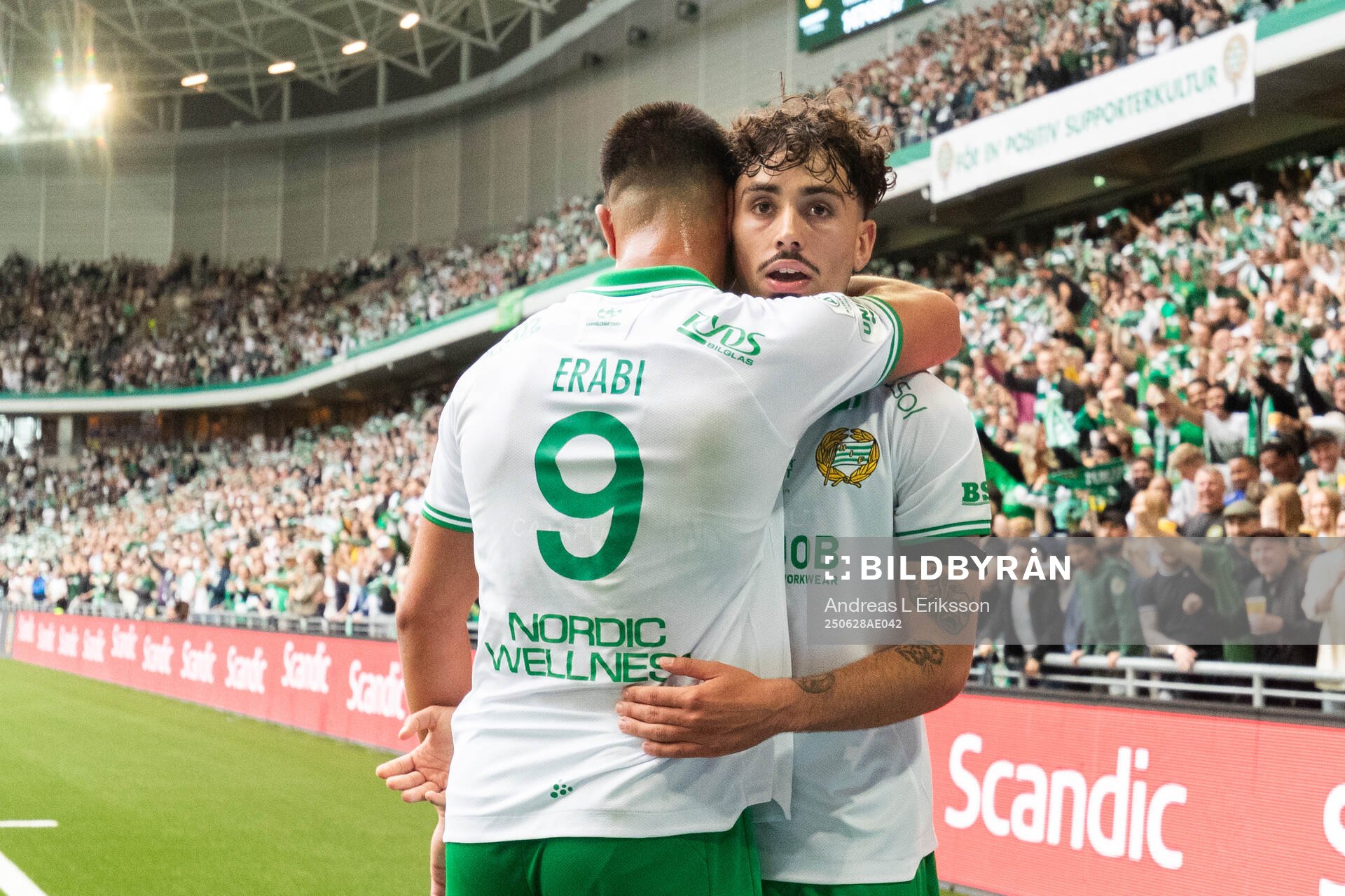 Hammarbys Sebastian Tounekti jublar
