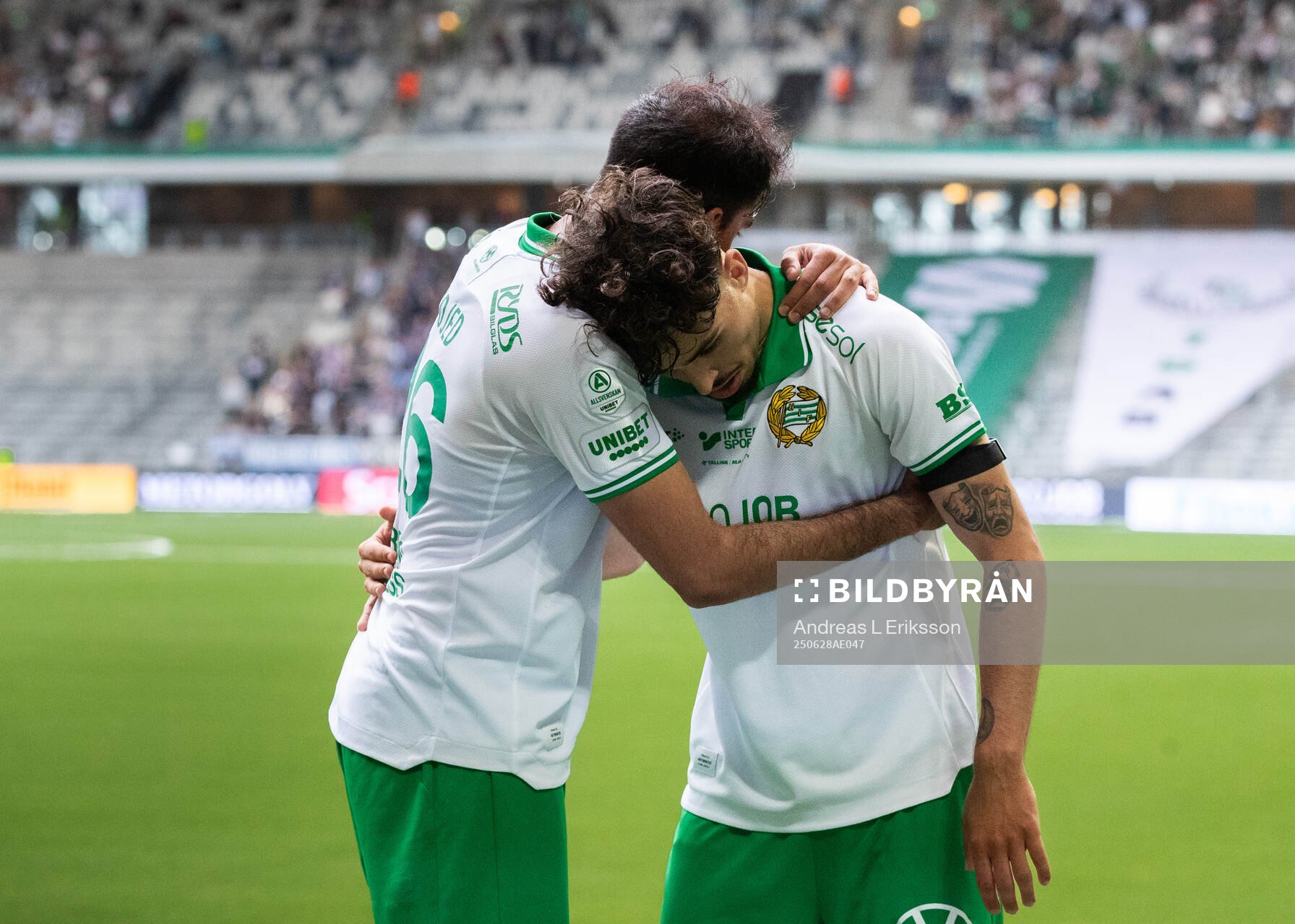 Hammarbys Sebastian Tounekti jublar
