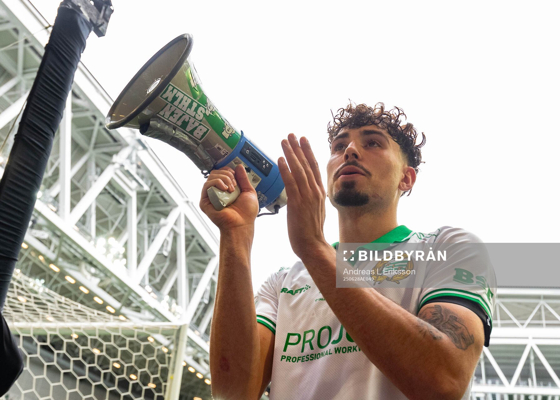 Hammarbys Sebastian Tounekti jublar