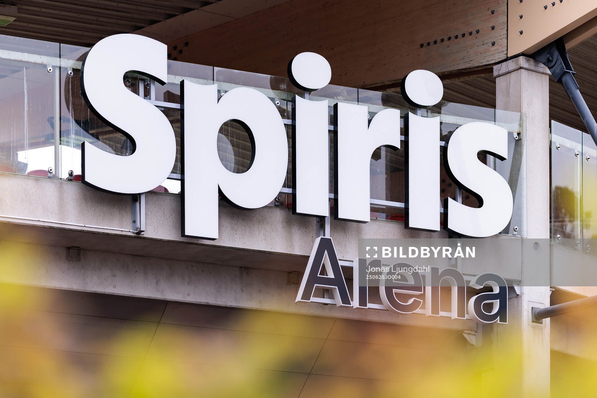 Exteriör vy av Spiris arena