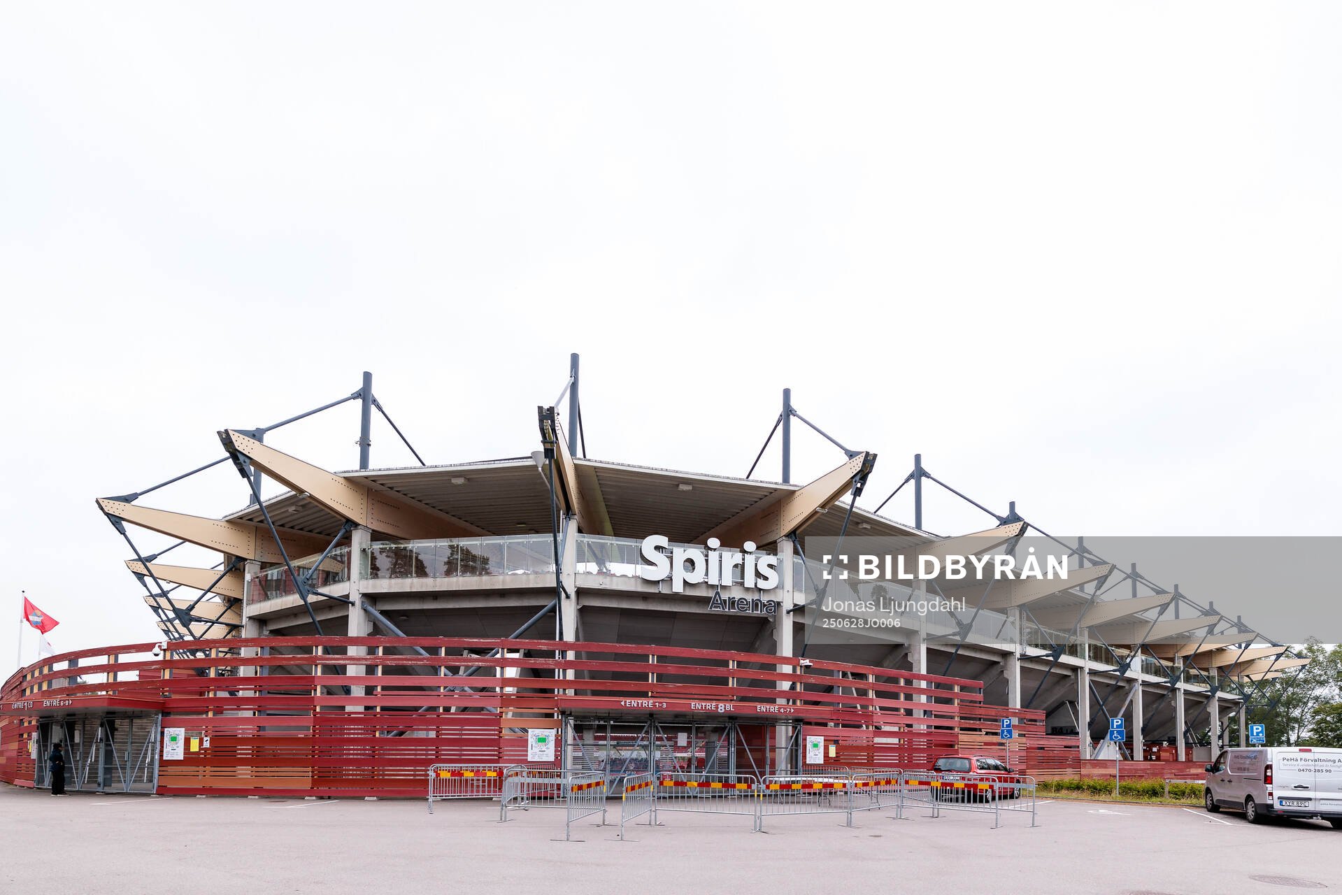 Exteriör vy av Spiris arena