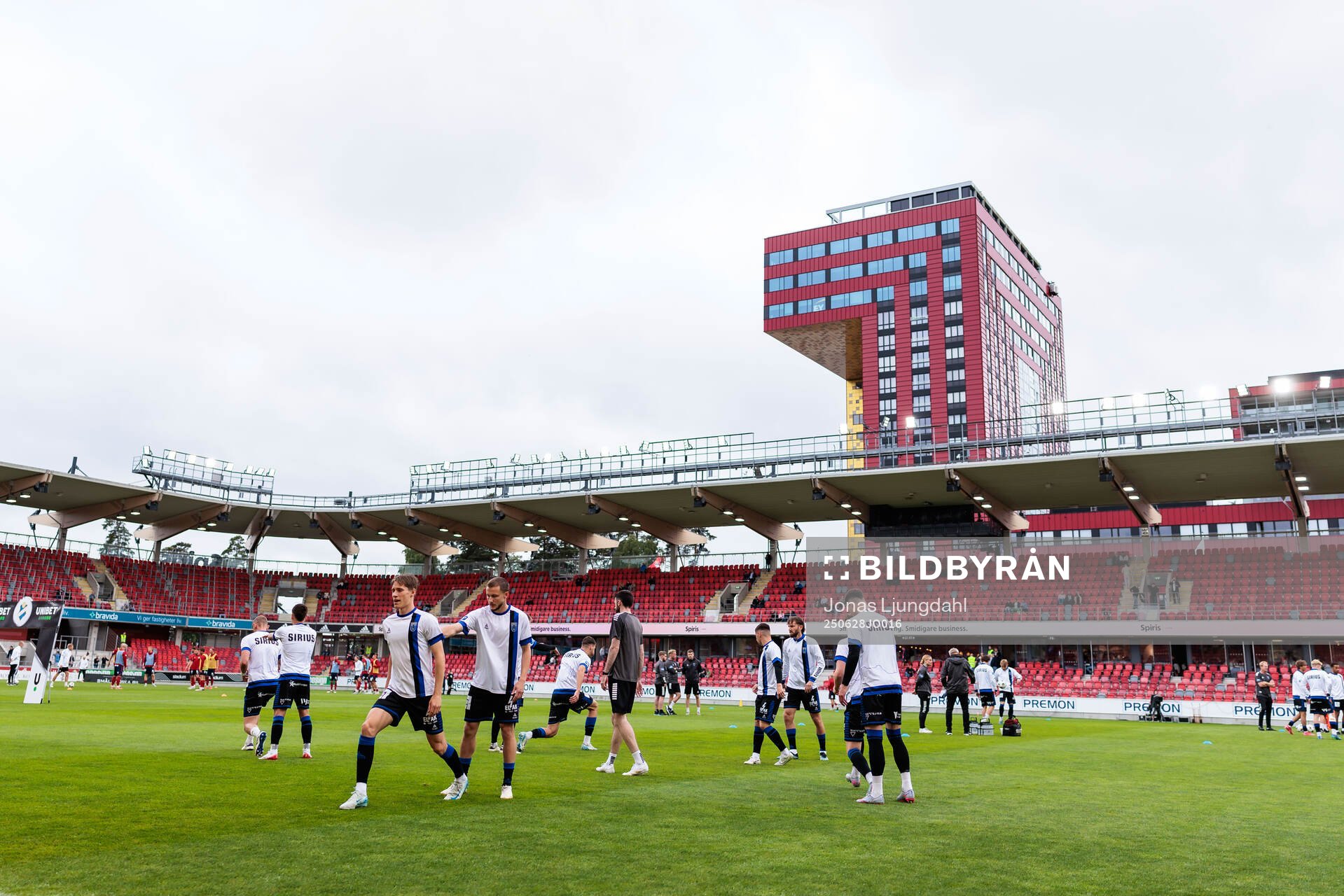 Sirius spelare värmer upp