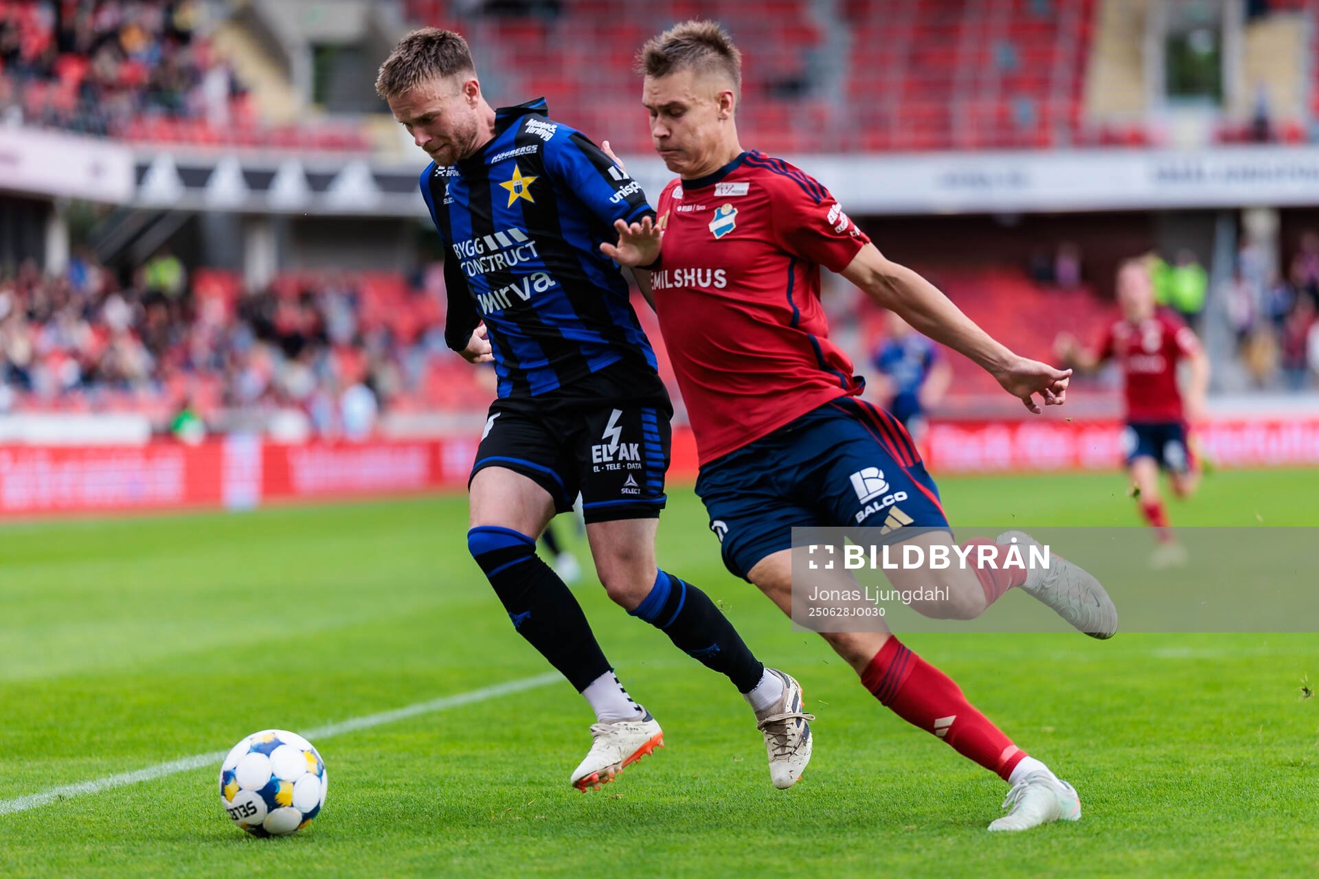 Sirius Dennis Widgren och Östers Matias Tamminen