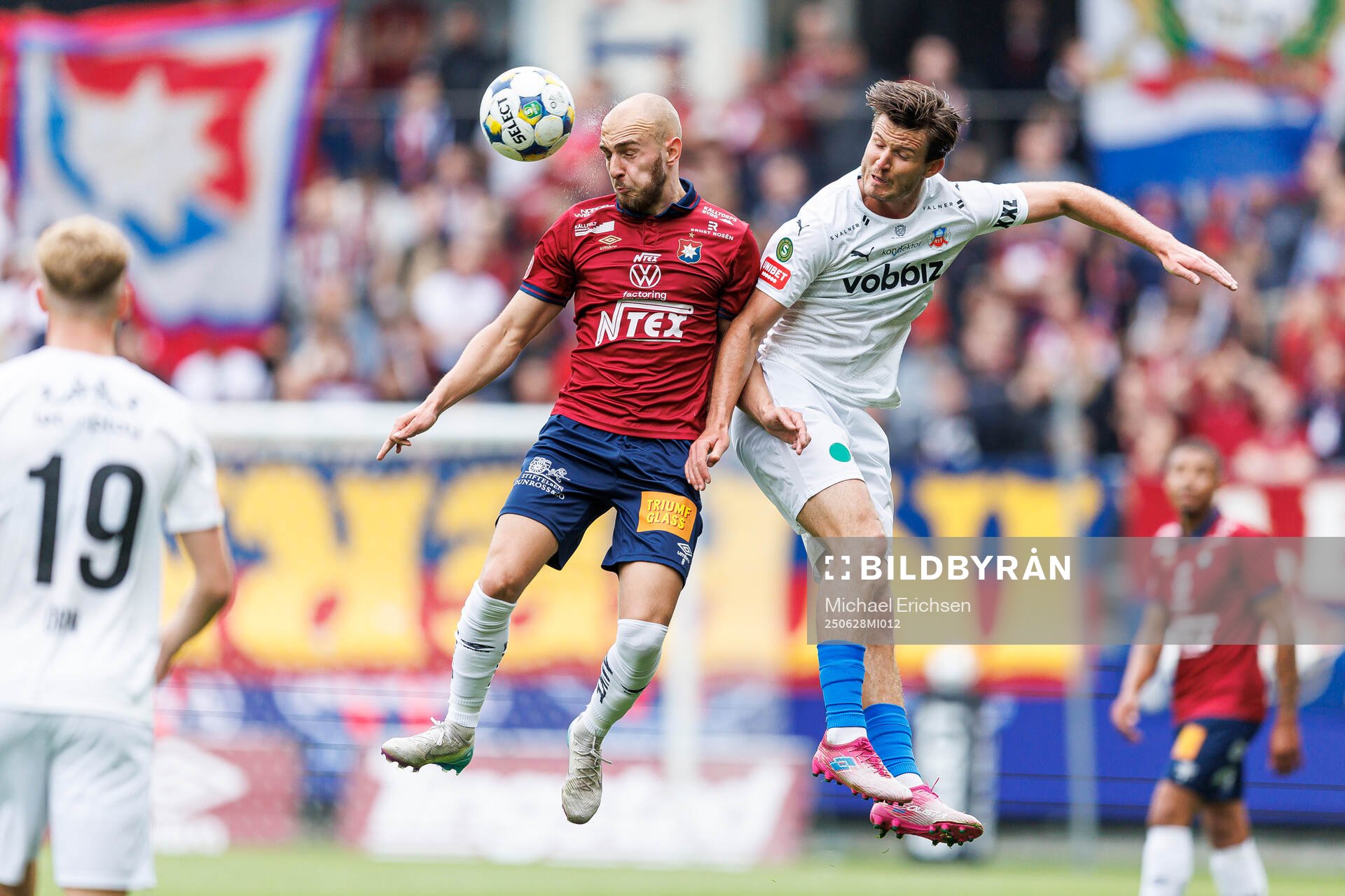 Örgrytes Amel Mujanic och Helsingborgs Wilhelm Loeper