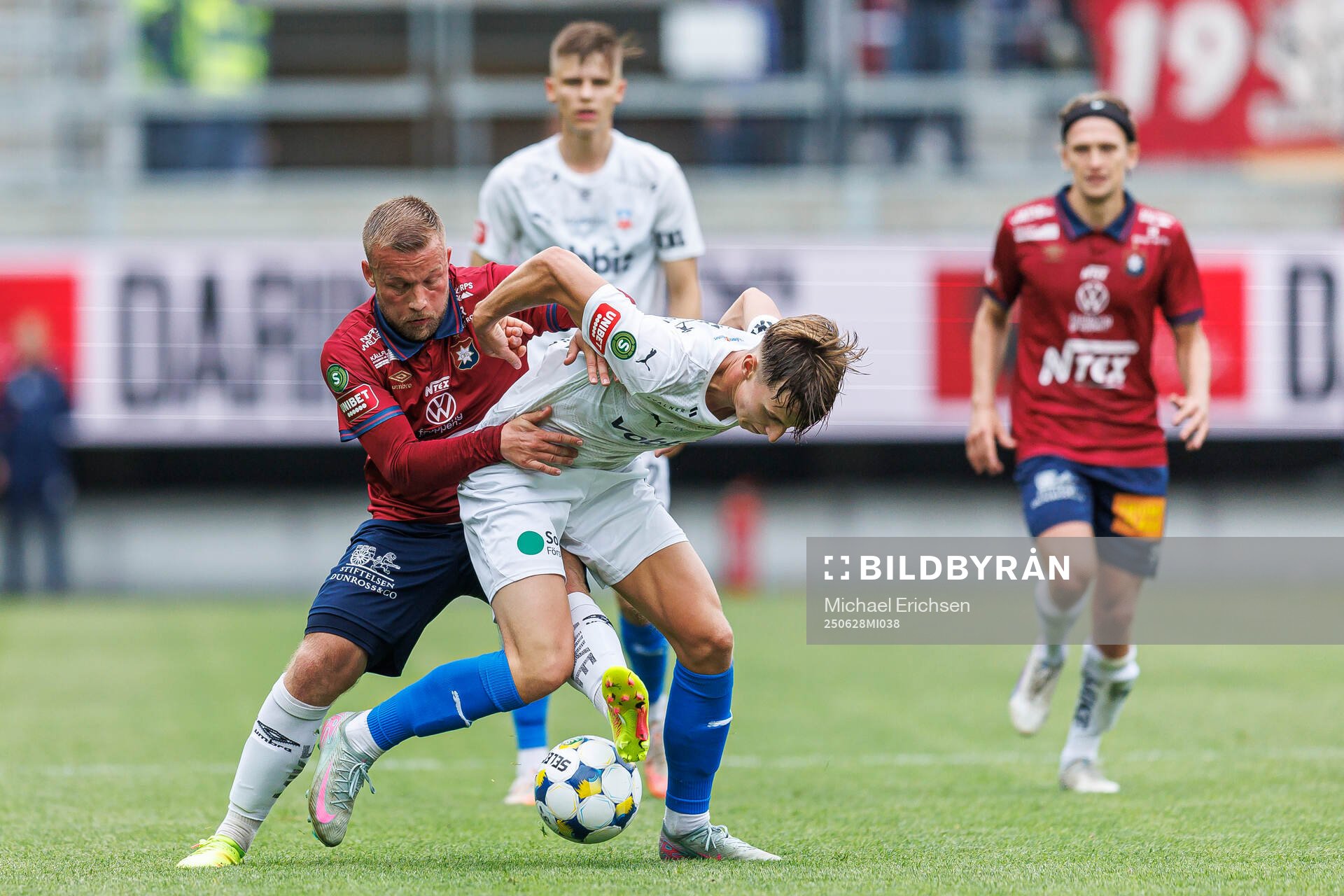 Örgrytes Nicklas Bärkroth och Helsingborgs Lukas Kjellnäs