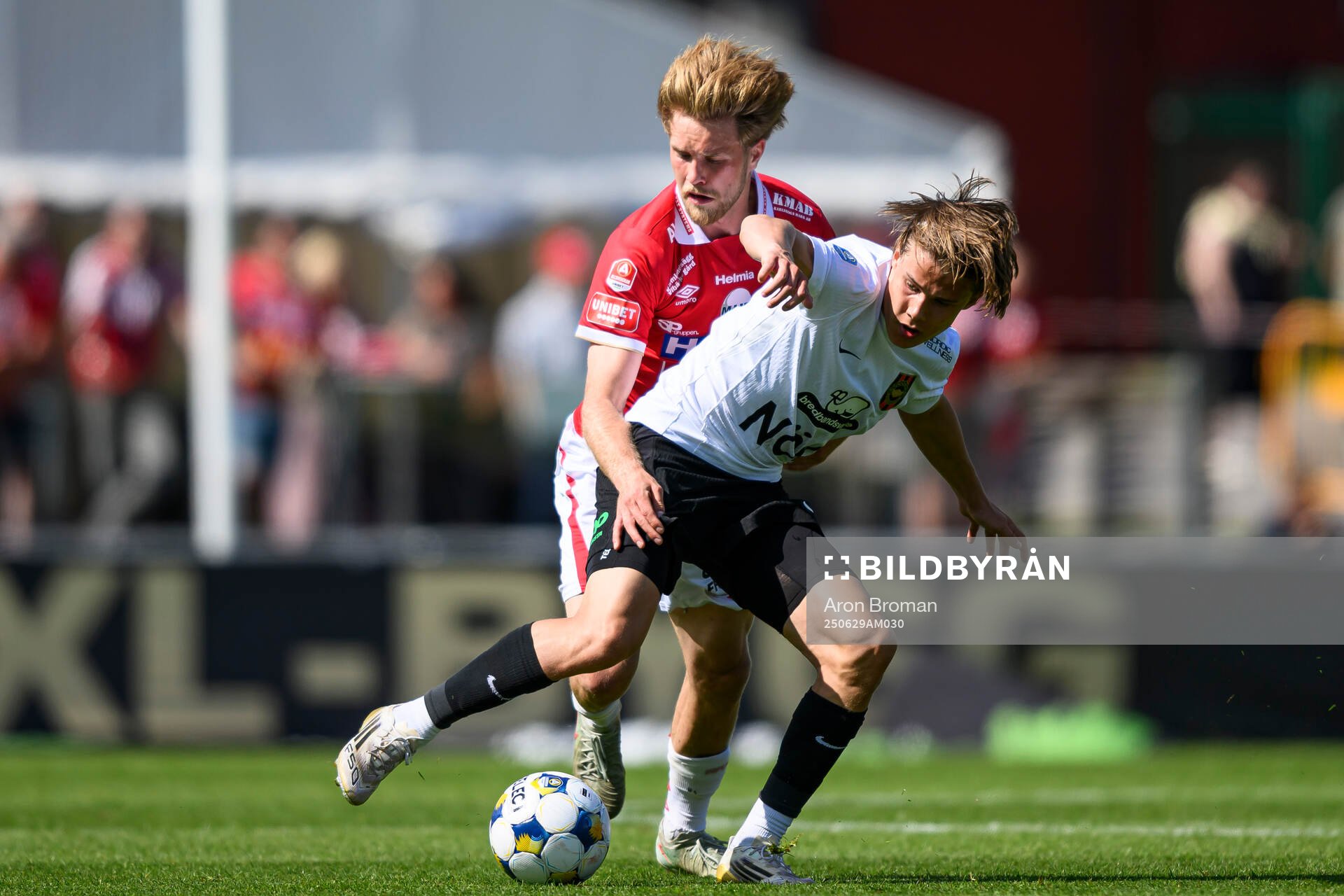 Degerfors Teo Grönborg och Brommapojkarnas Love Arrhov
