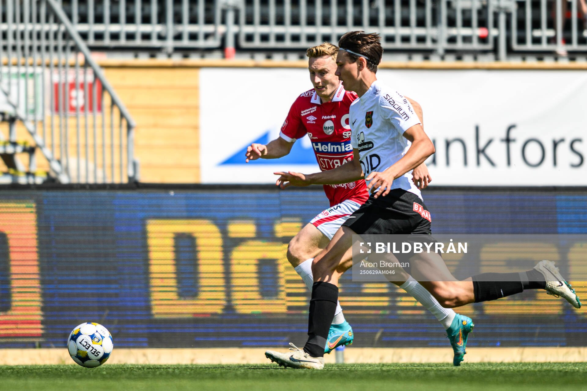Degerfors Sebastian Ohlsson och Brommapojkarnas Oskar Cotton